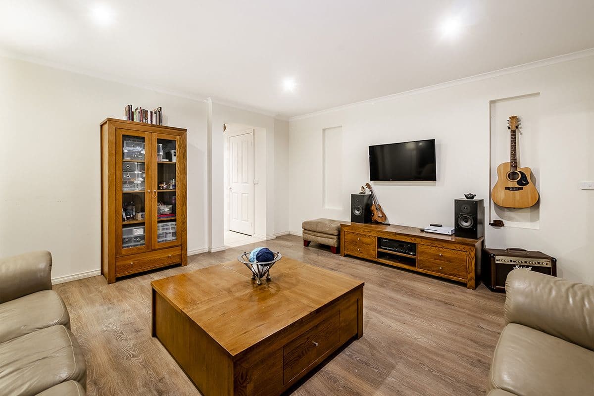 84 Scotsdale Drive, Cranbourne East VIC 3977, Cranbourne East - Thumbnail 6