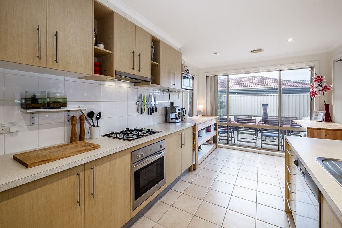 84 Scotsdale Drive, Cranbourne East VIC 3977, Cranbourne East - Thumbnail 7