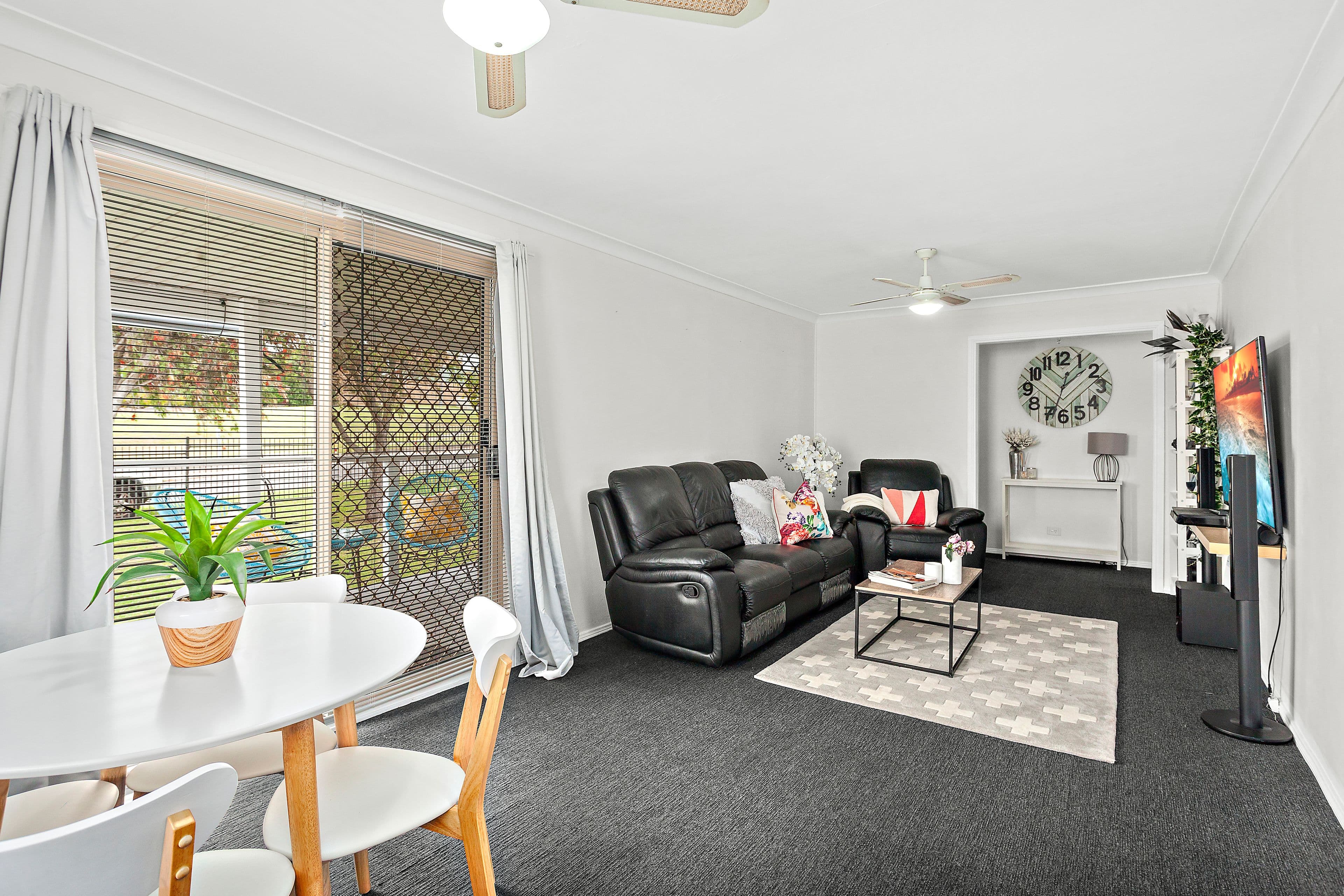 8 Jones Avenue, Mount Warrigal - Image 1