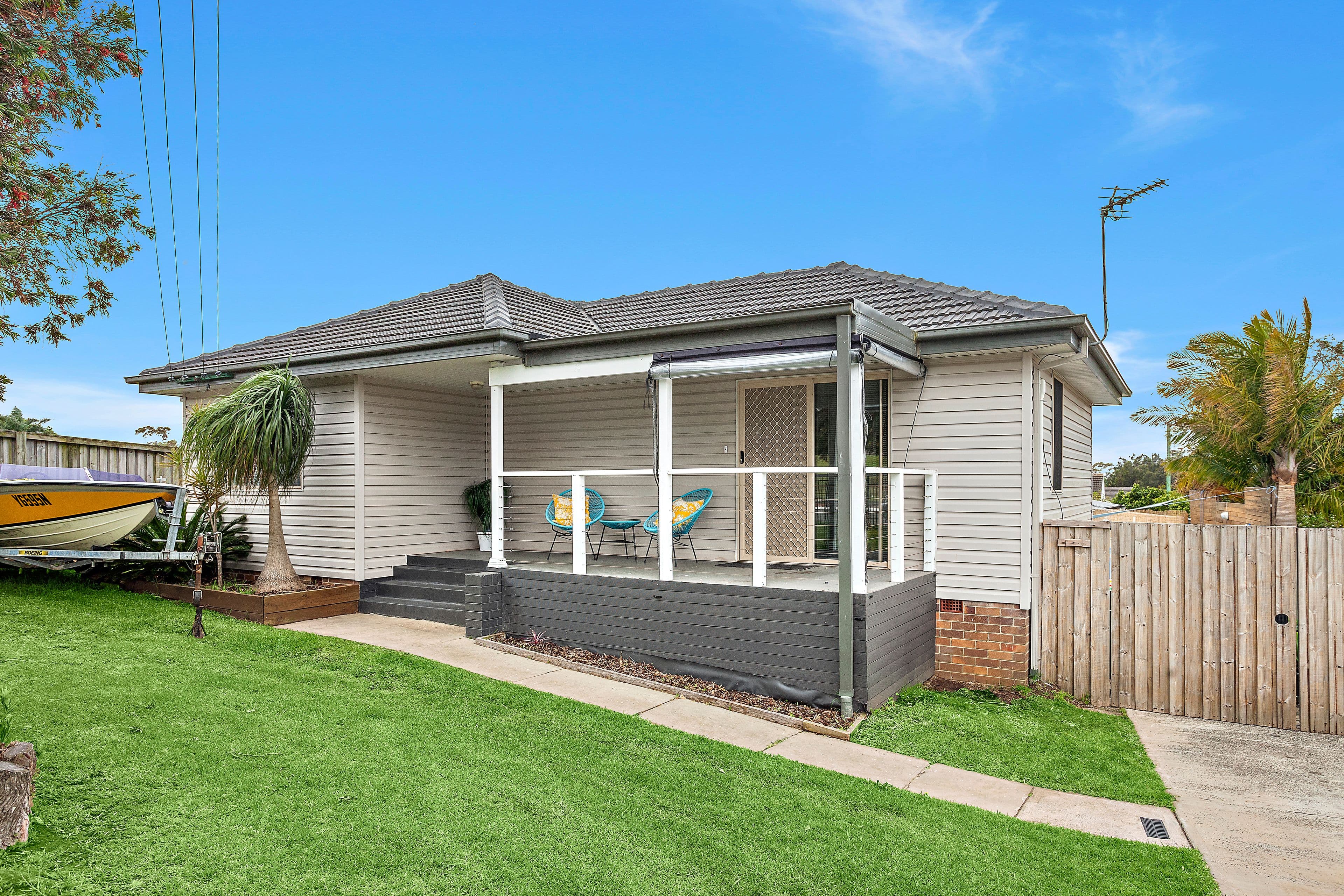 8 Jones Avenue, Mount Warrigal - Thumbnail 5