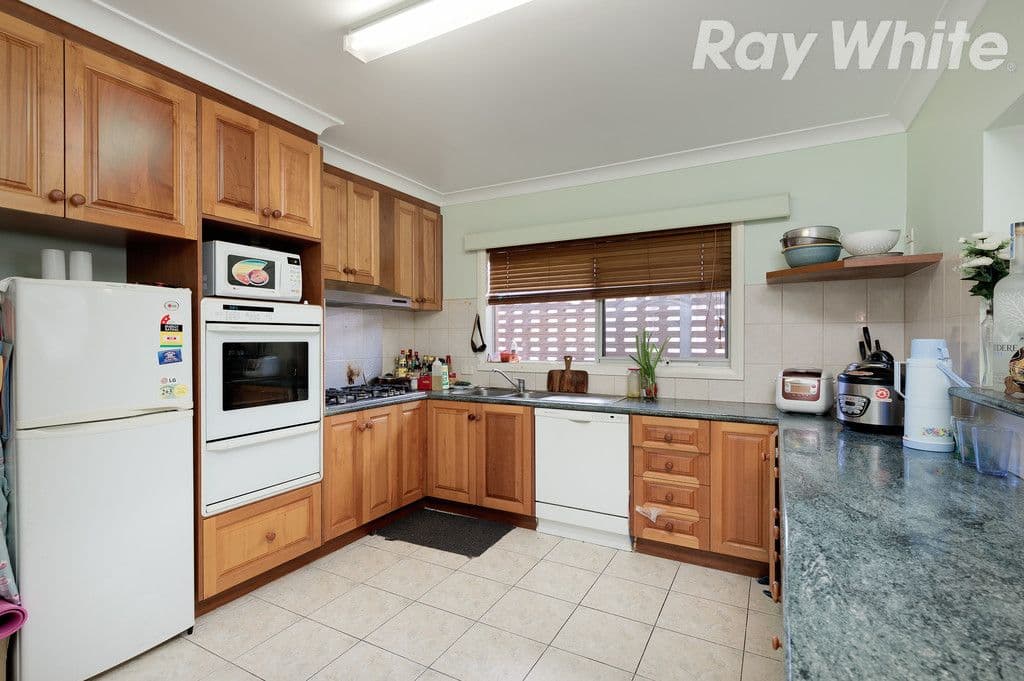 313 Grimshaw Street, Watsonia VIC 3087, Watsonia - Thumbnail 5