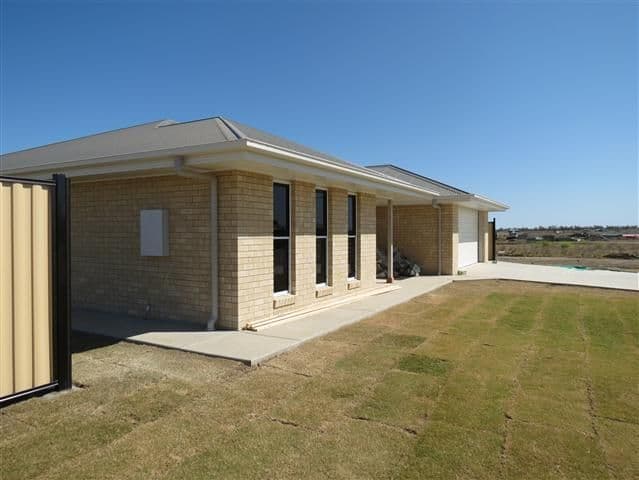 24 Beetson Drive, ROMA QLD 4455, Roma - Image 1