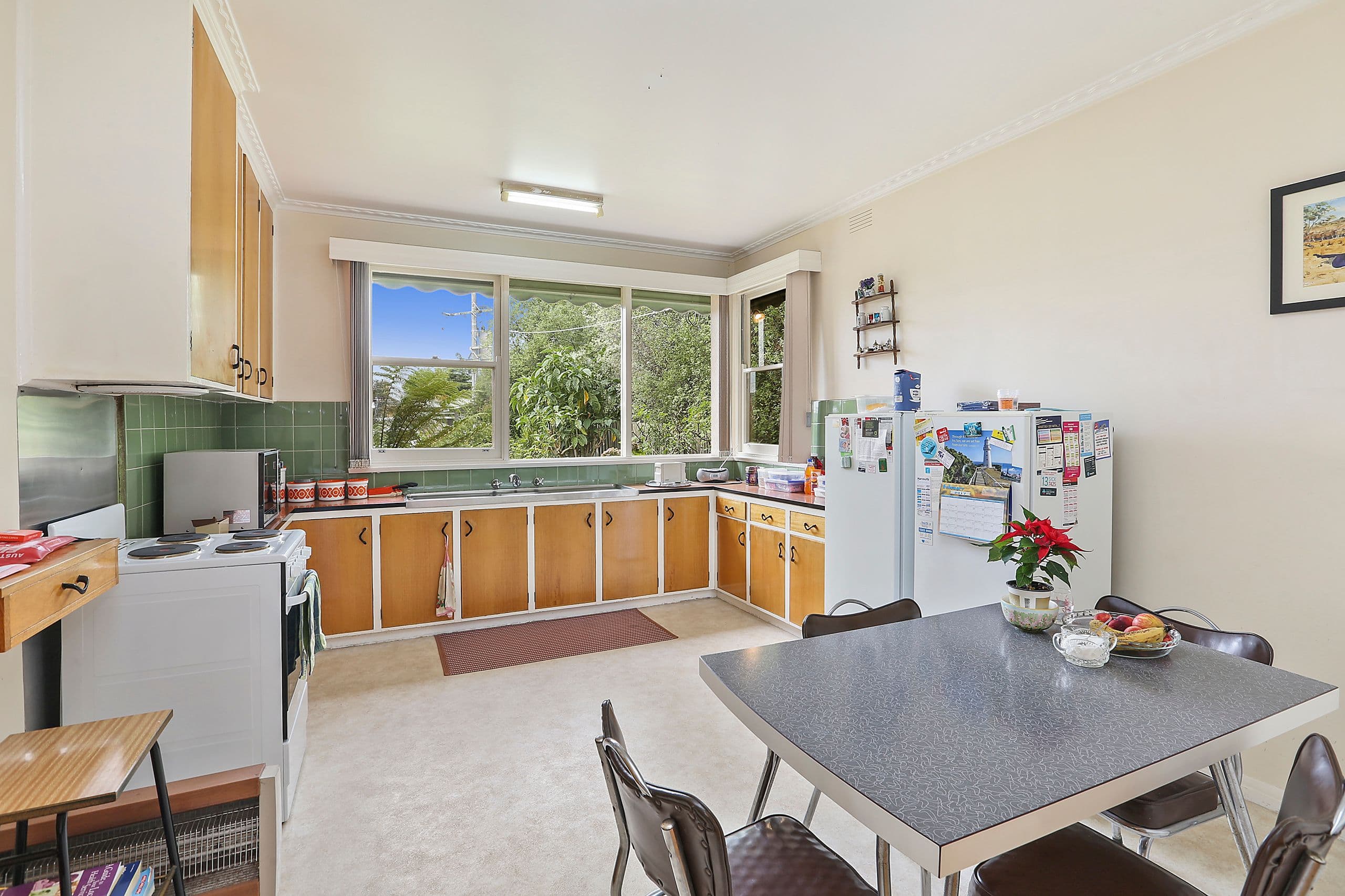 4 Montgomery Avenue, Hamlyn Heights VIC 3215, Hamlyn Heights - Thumbnail 3