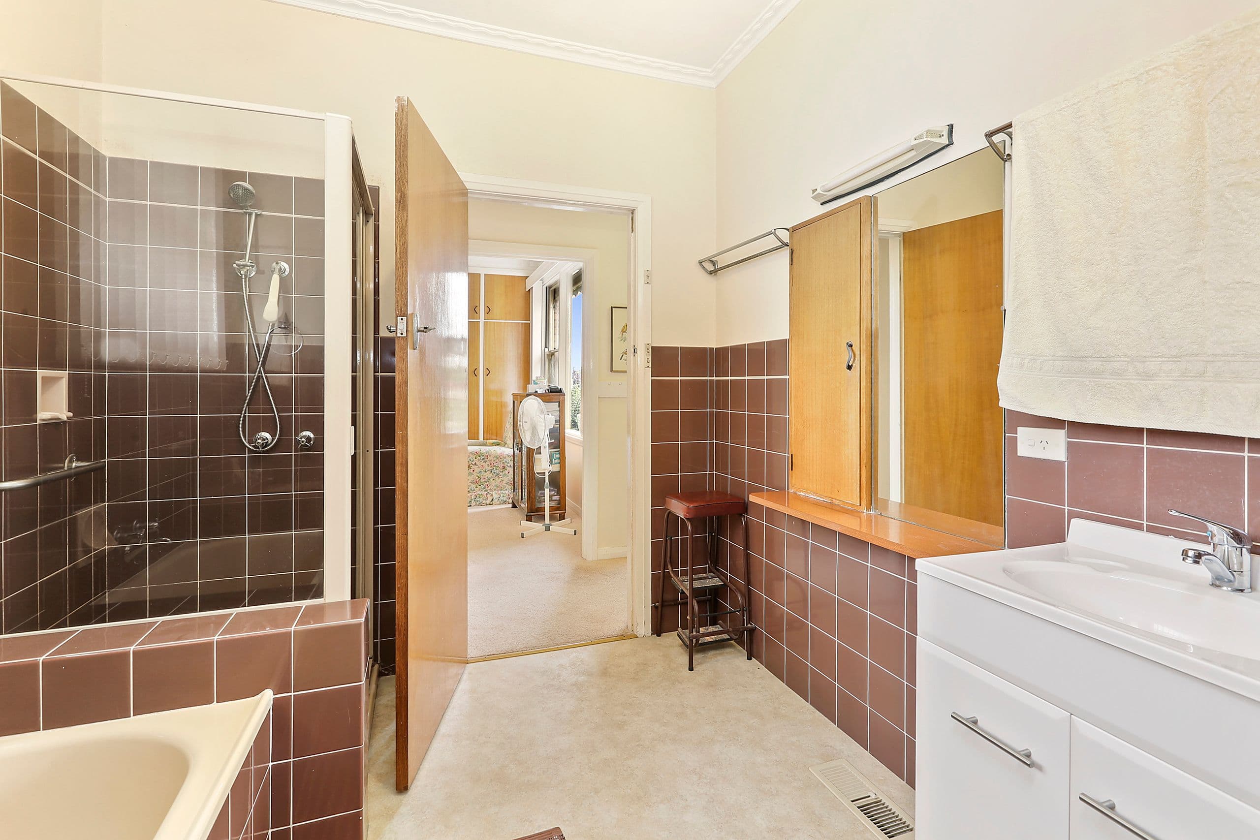 4 Montgomery Avenue, Hamlyn Heights VIC 3215, Hamlyn Heights - Thumbnail 6
