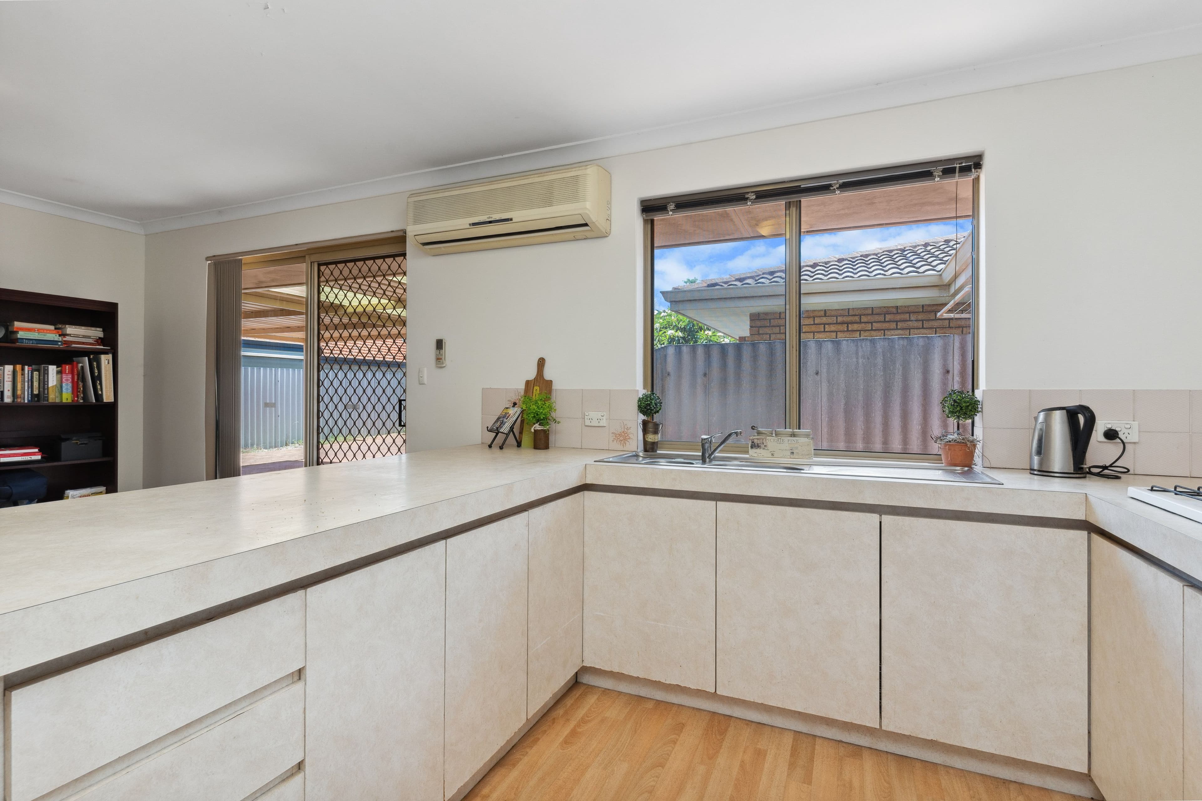 2 Walter Close, Bateman WA 6150, Bateman - Thumbnail 6