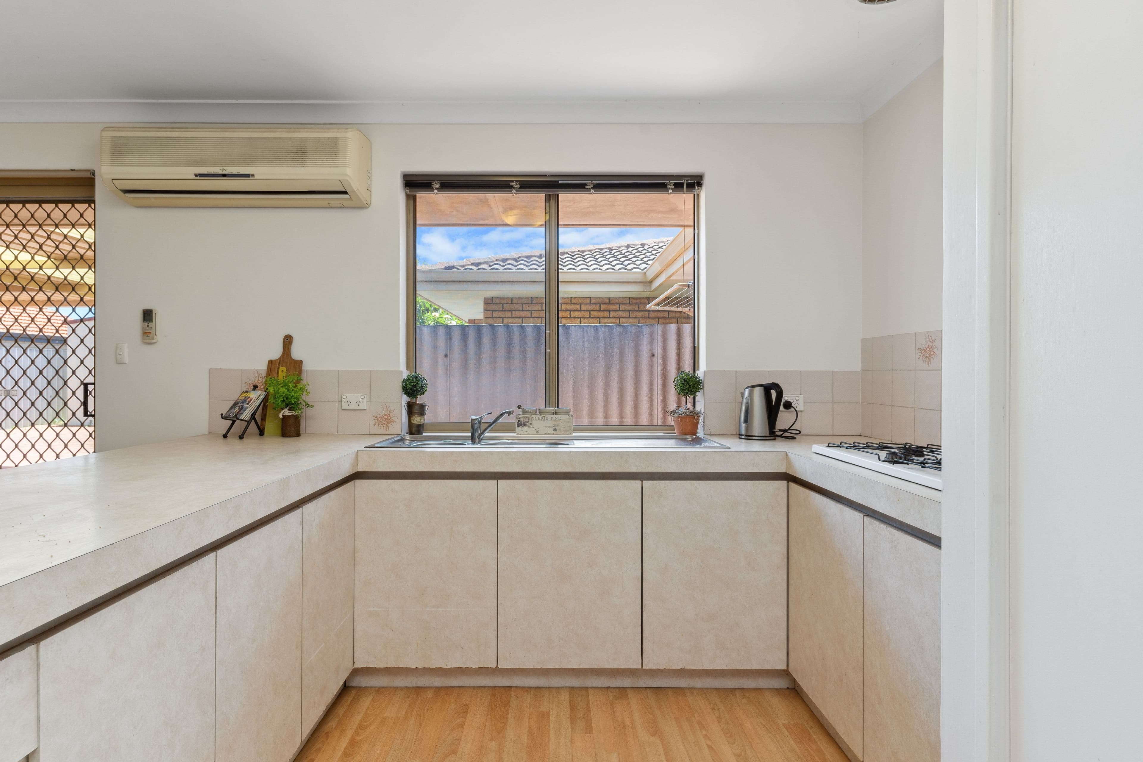 2 Walter Close, Bateman WA 6150, Bateman - Thumbnail 8