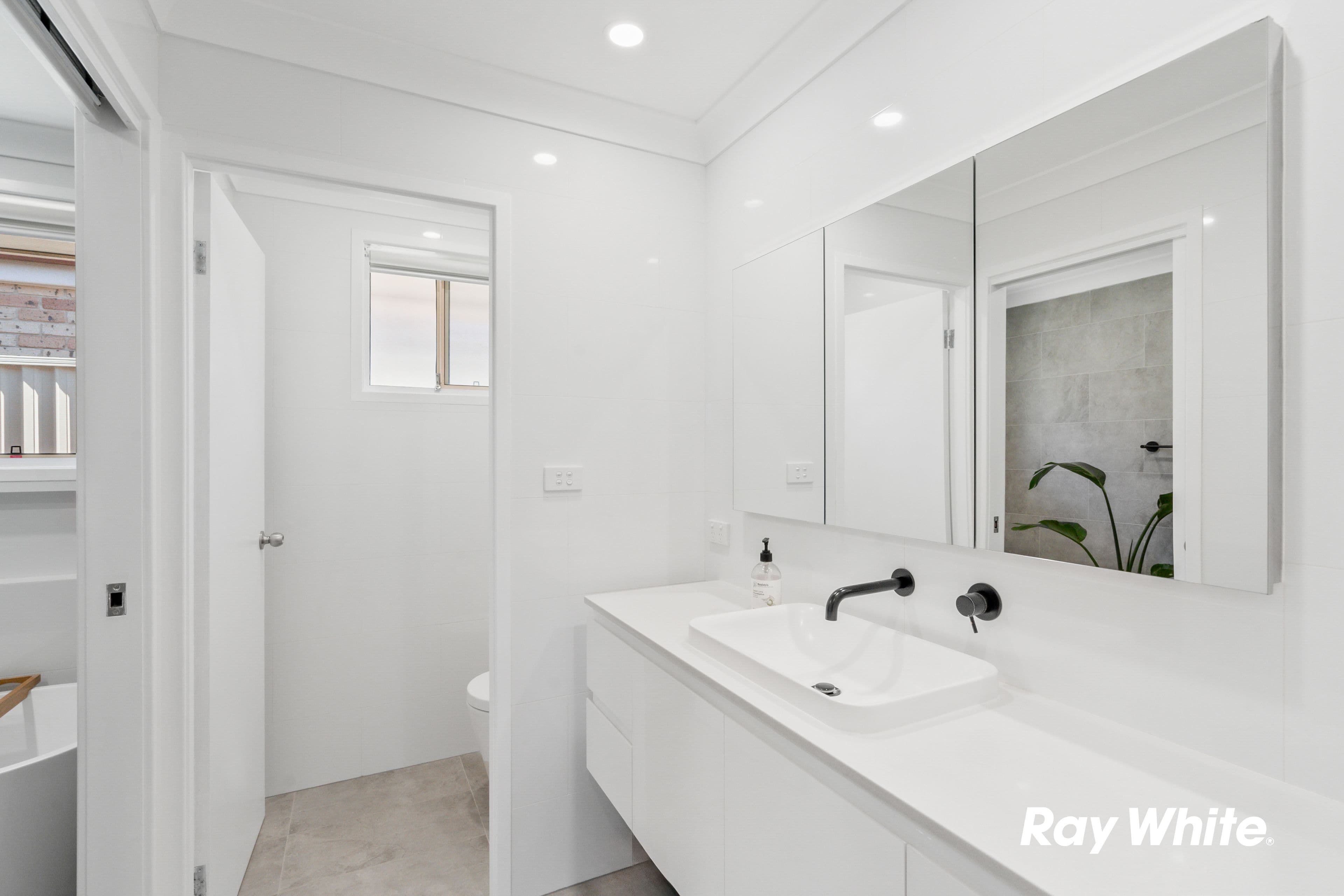 8 Newnham Street, Dean Park NSW 2761, Dean Park - Thumbnail 6