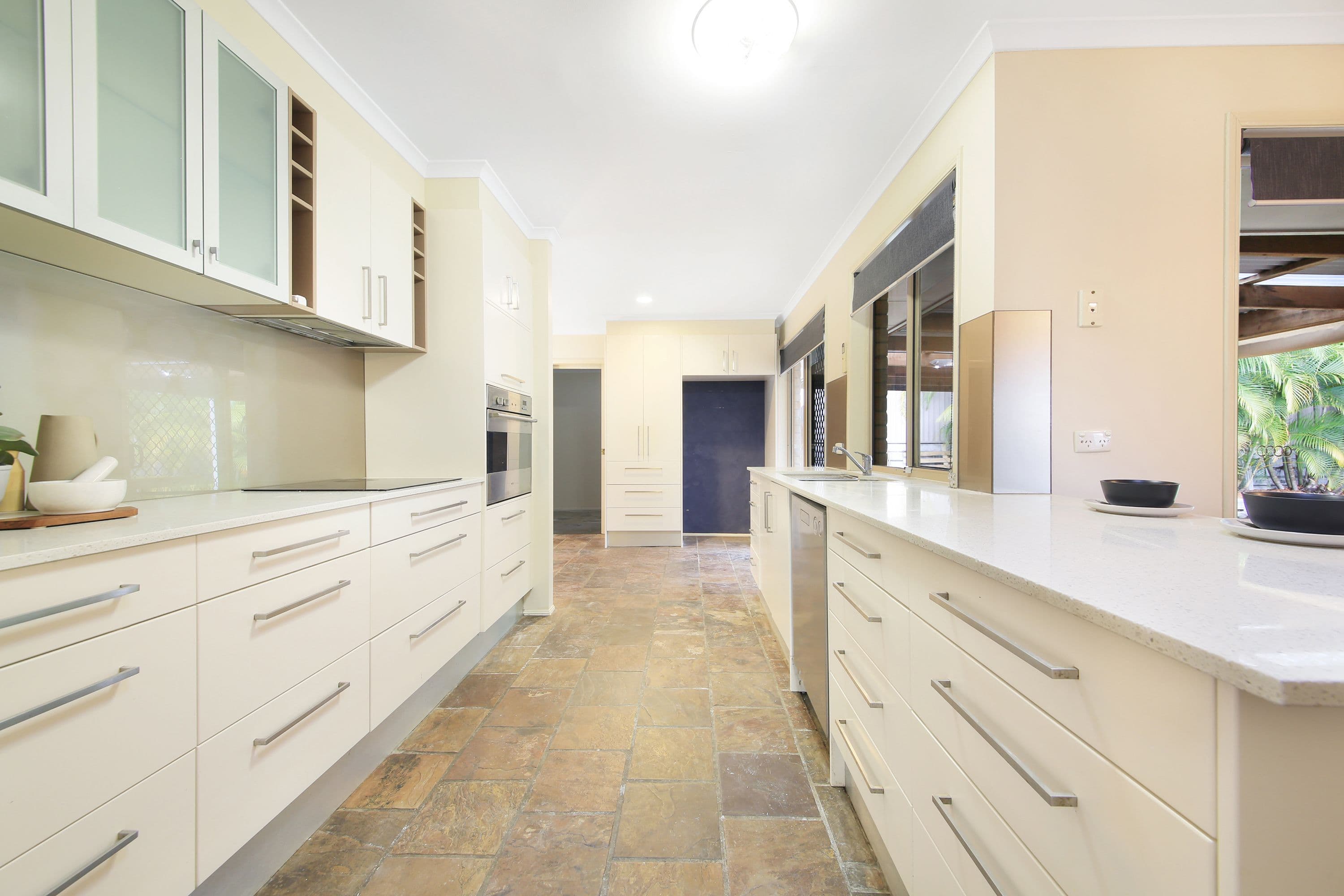 7 Sarath Street, Mudgeeraba QLD 4213, Mudgeeraba - Thumbnail 4