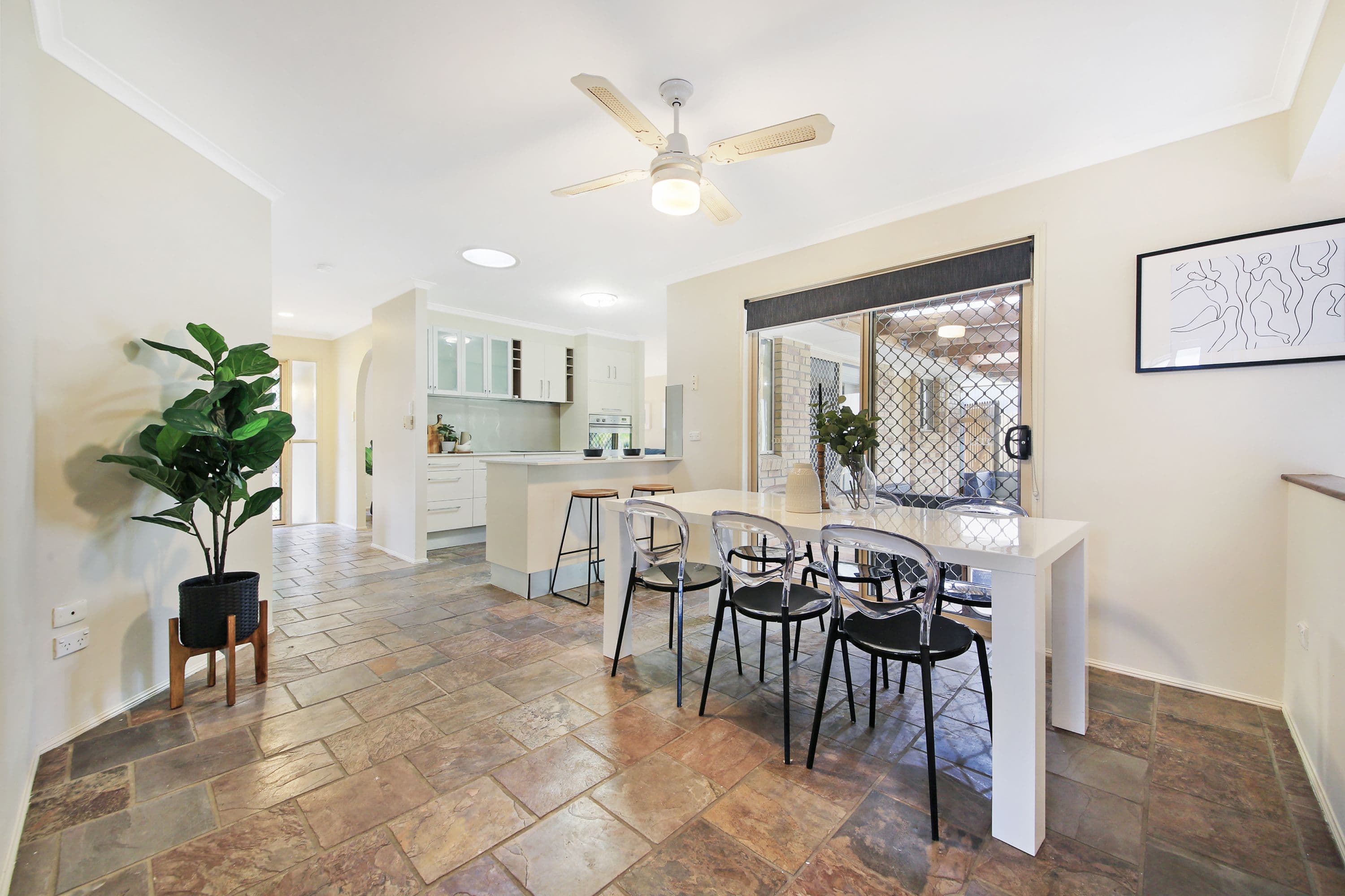 7 Sarath Street, Mudgeeraba QLD 4213, Mudgeeraba - Thumbnail 5