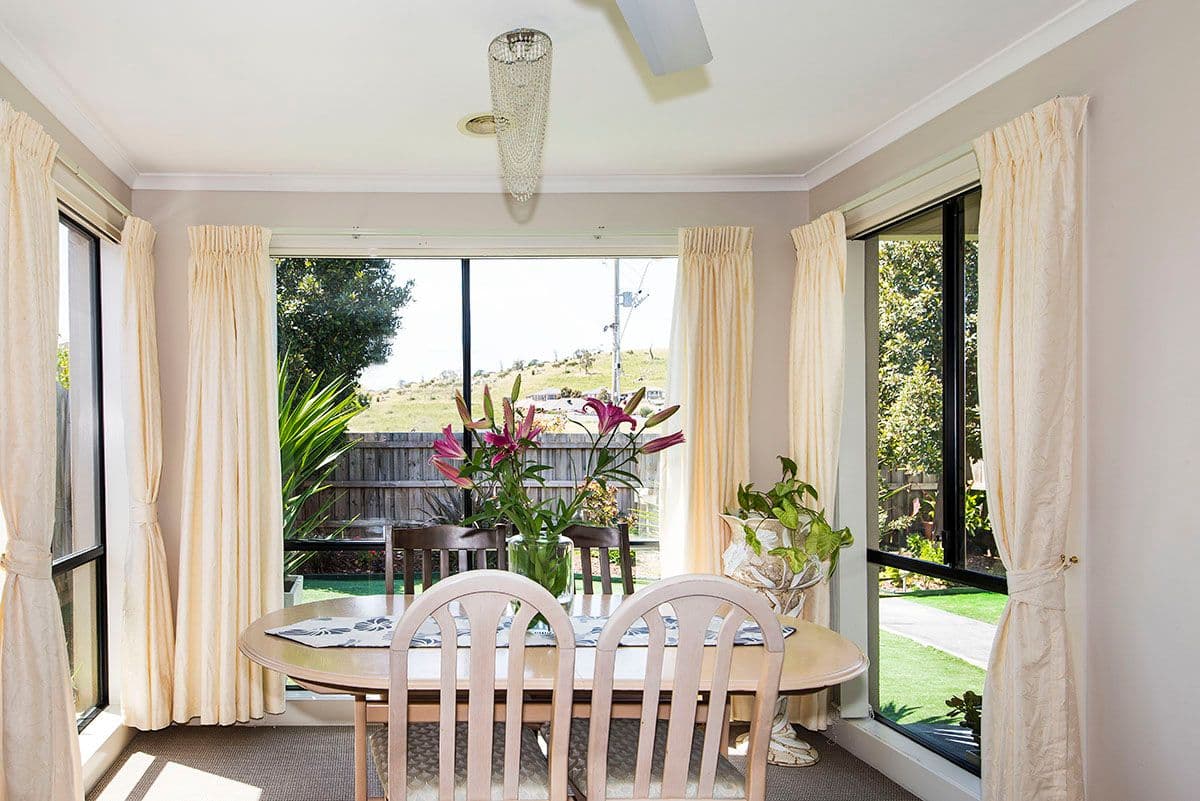 260 The Lakes Boulevard, SOUTH MORANG VIC 3752, South Morang - Thumbnail 2