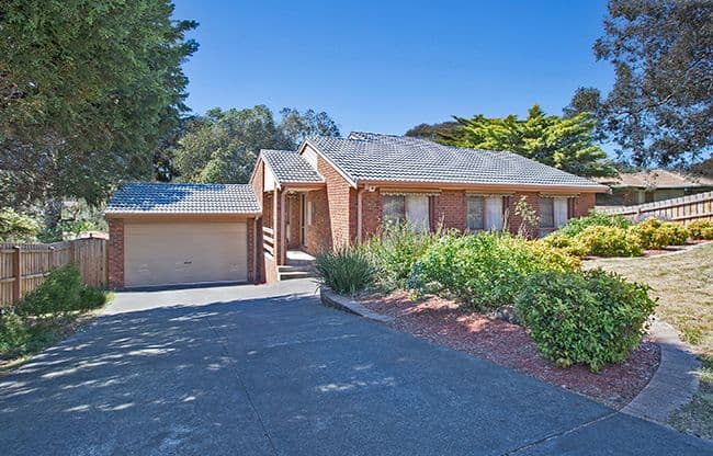 30 Stuart Street, SAINT HELENA VIC 3088, St Helena - Image 1