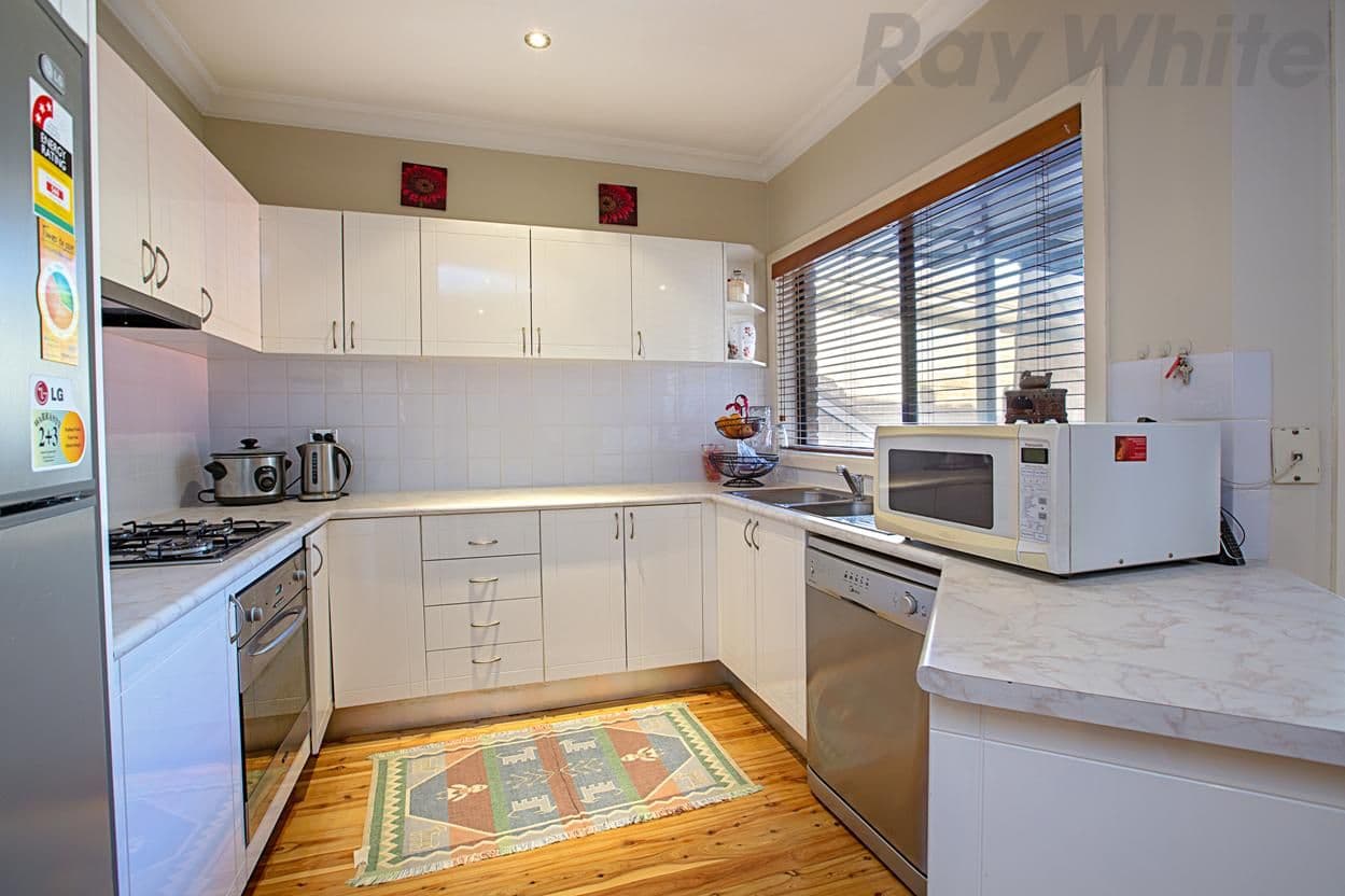 5 Butlers Close, West Hoxton NSW 2171, West Hoxton - Thumbnail 2