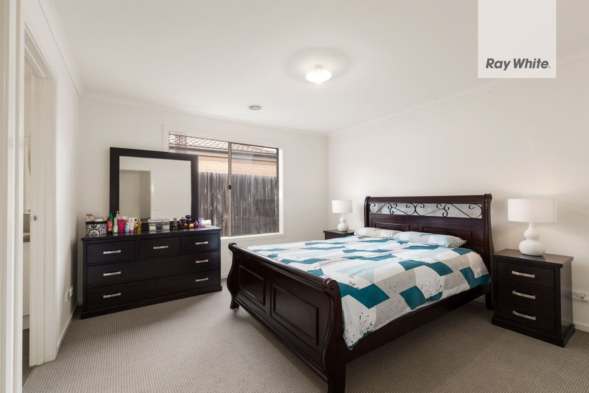 8 Glory Street, South Morang VIC 3752, South Morang - Thumbnail 2