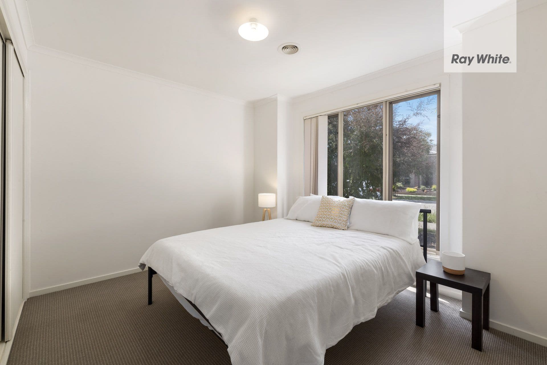 8 Glory Street, South Morang VIC 3752, South Morang - Thumbnail 8