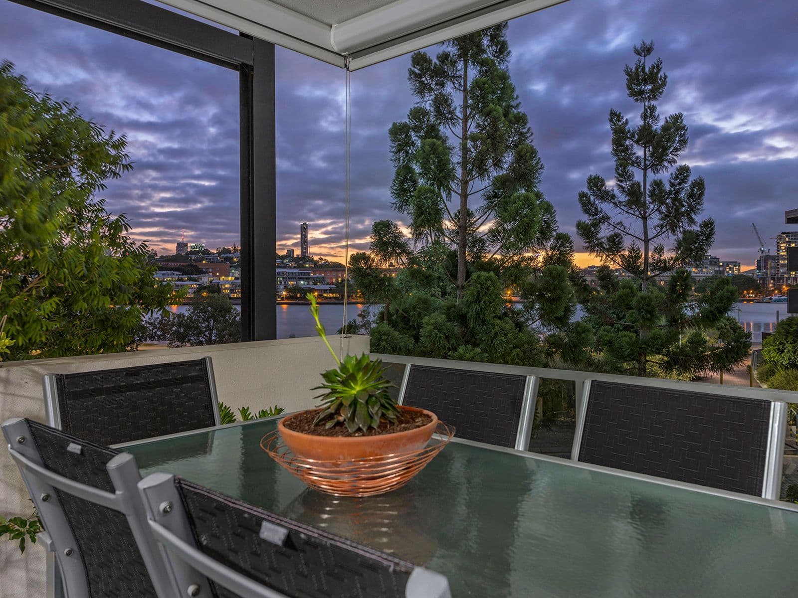 44 Addison Avenue, Bulimba QLD 4171, Bulimba - Thumbnail 2