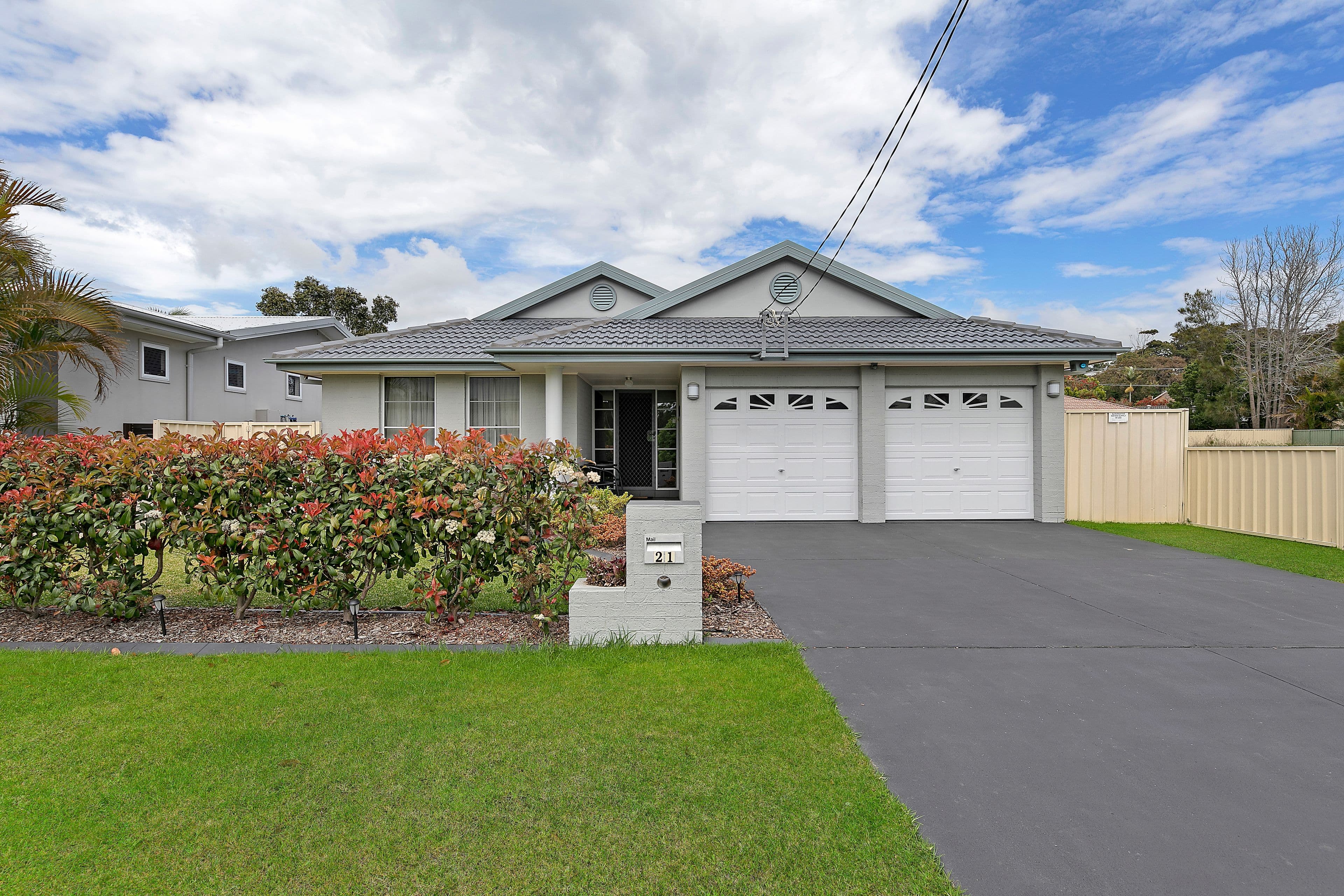 21 Papala Avenue, Bateau Bay - Image 1