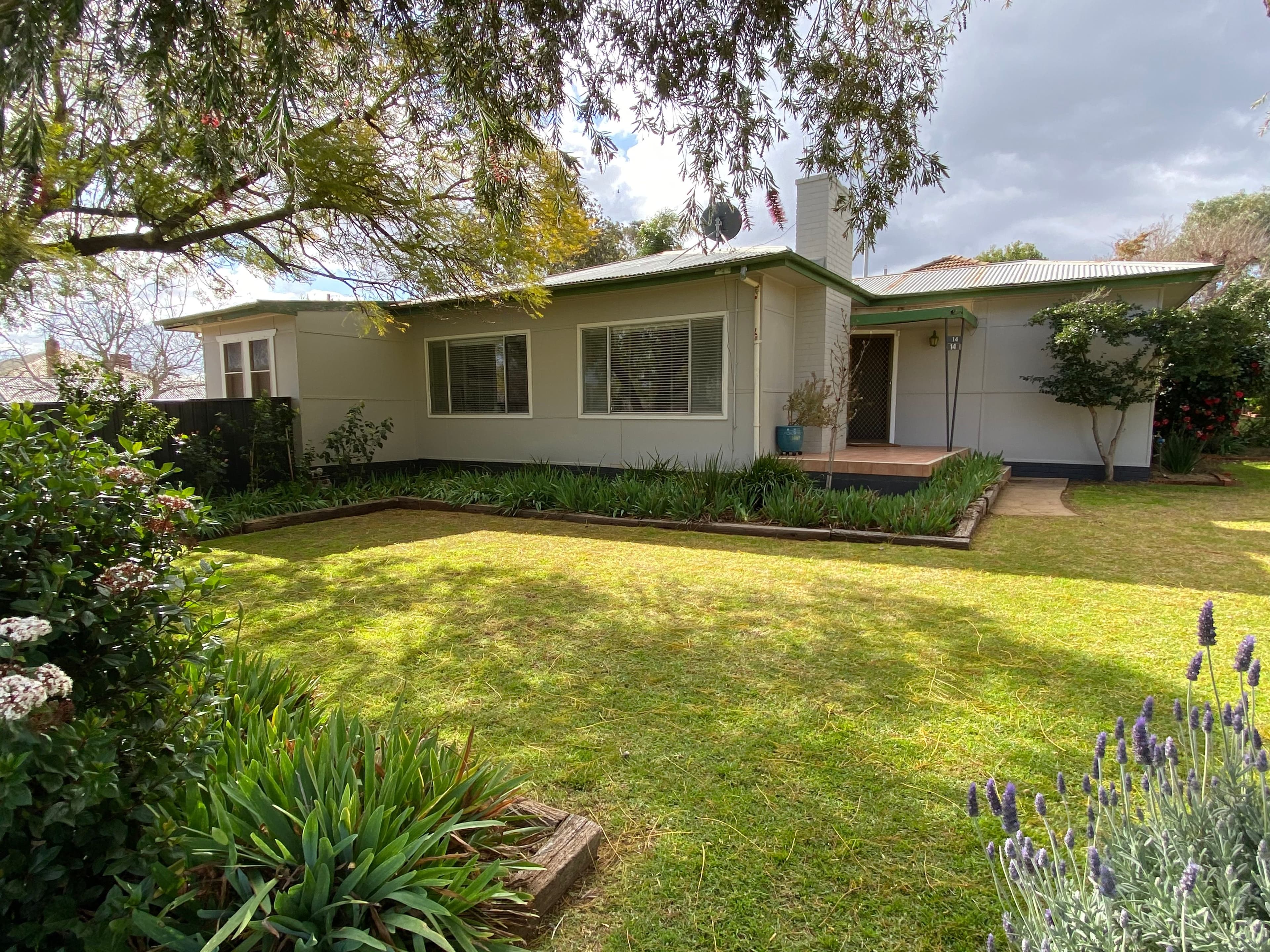 14 Carinya Street, Griffith NSW 2680, Griffith - Image 1