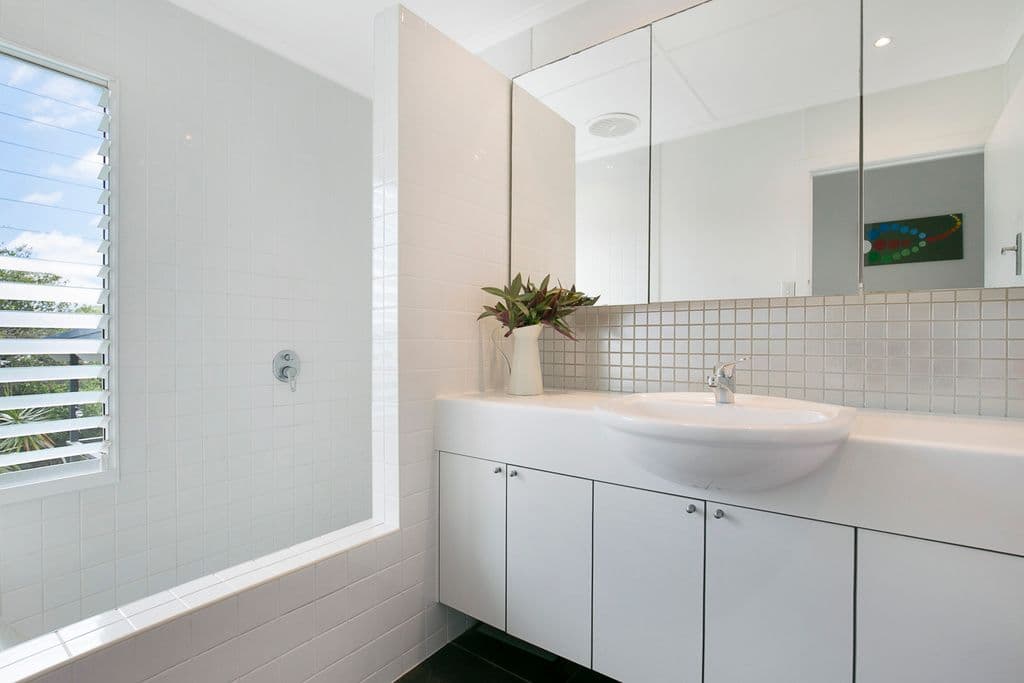 17 Kurts Street, Holland Park West QLD 4121, Holland Park West - Thumbnail 6