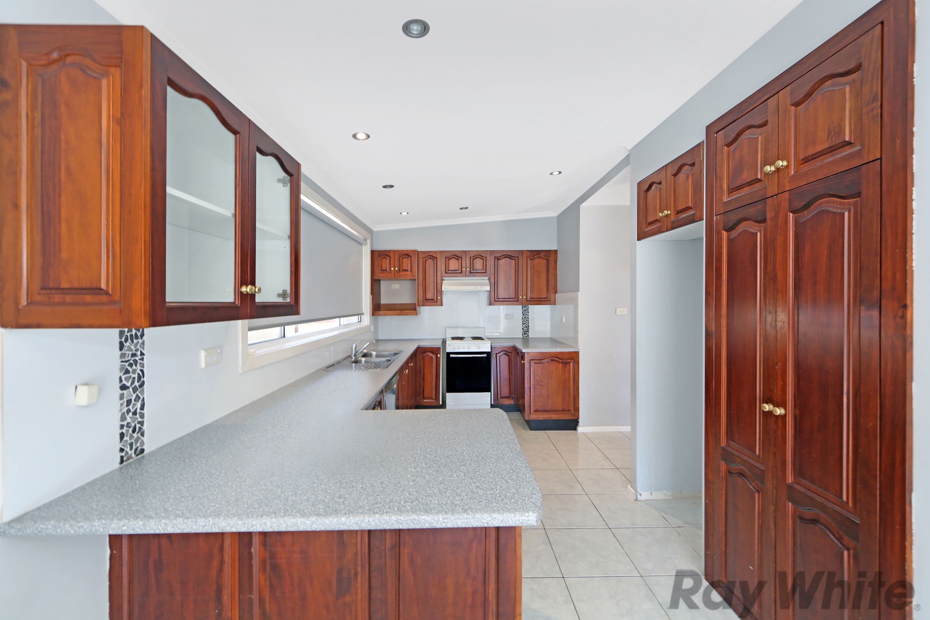 44 Sunrise Avenue, Budgewoi - Thumbnail 3
