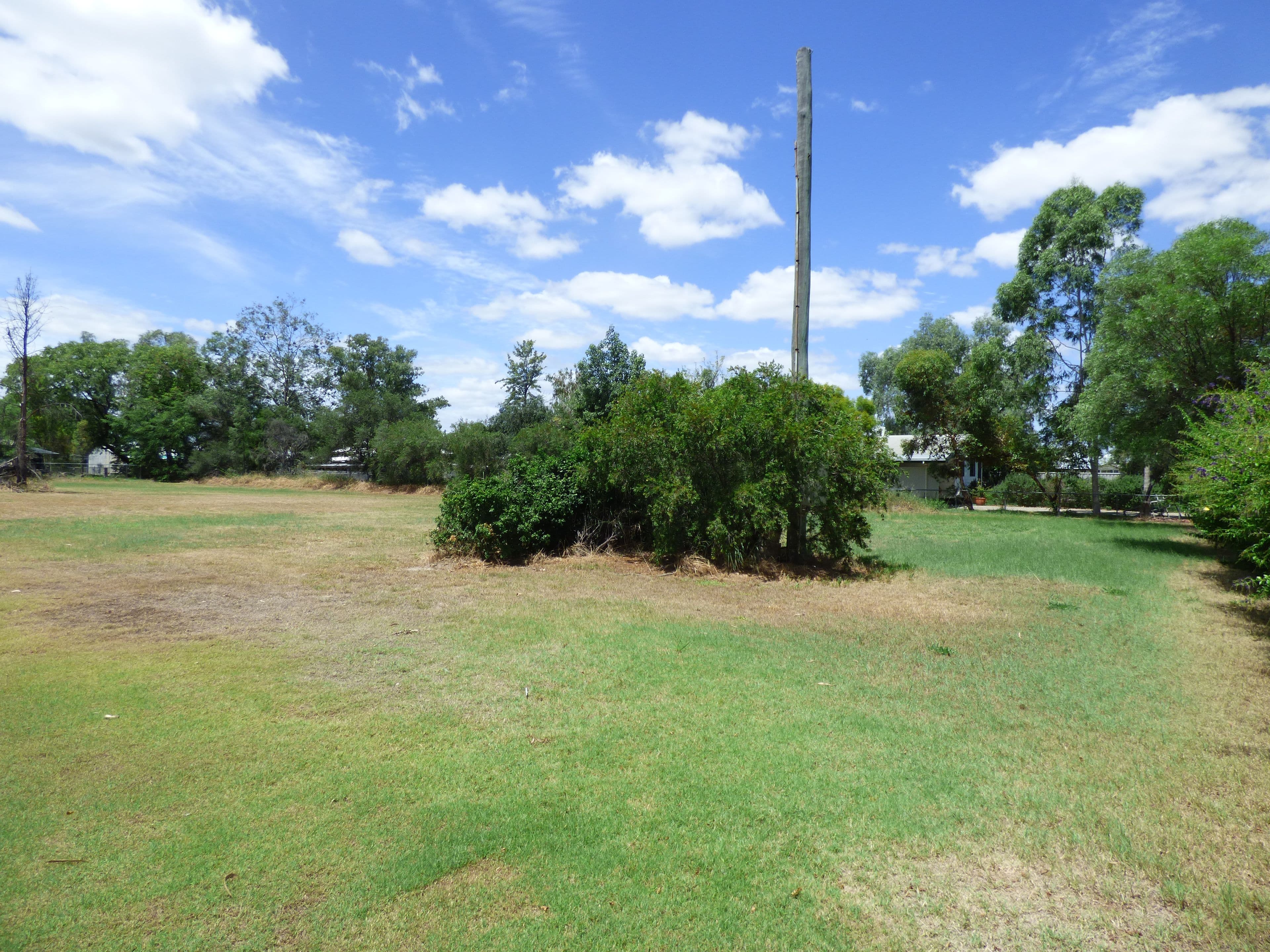 27-29 Lovell Street, Roma QLD 4455, Roma - Thumbnail 2
