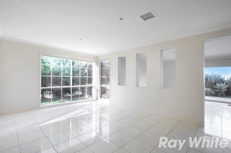 1 The Parkway, PAKENHAM VIC 3810, Pakenham - Thumbnail 5