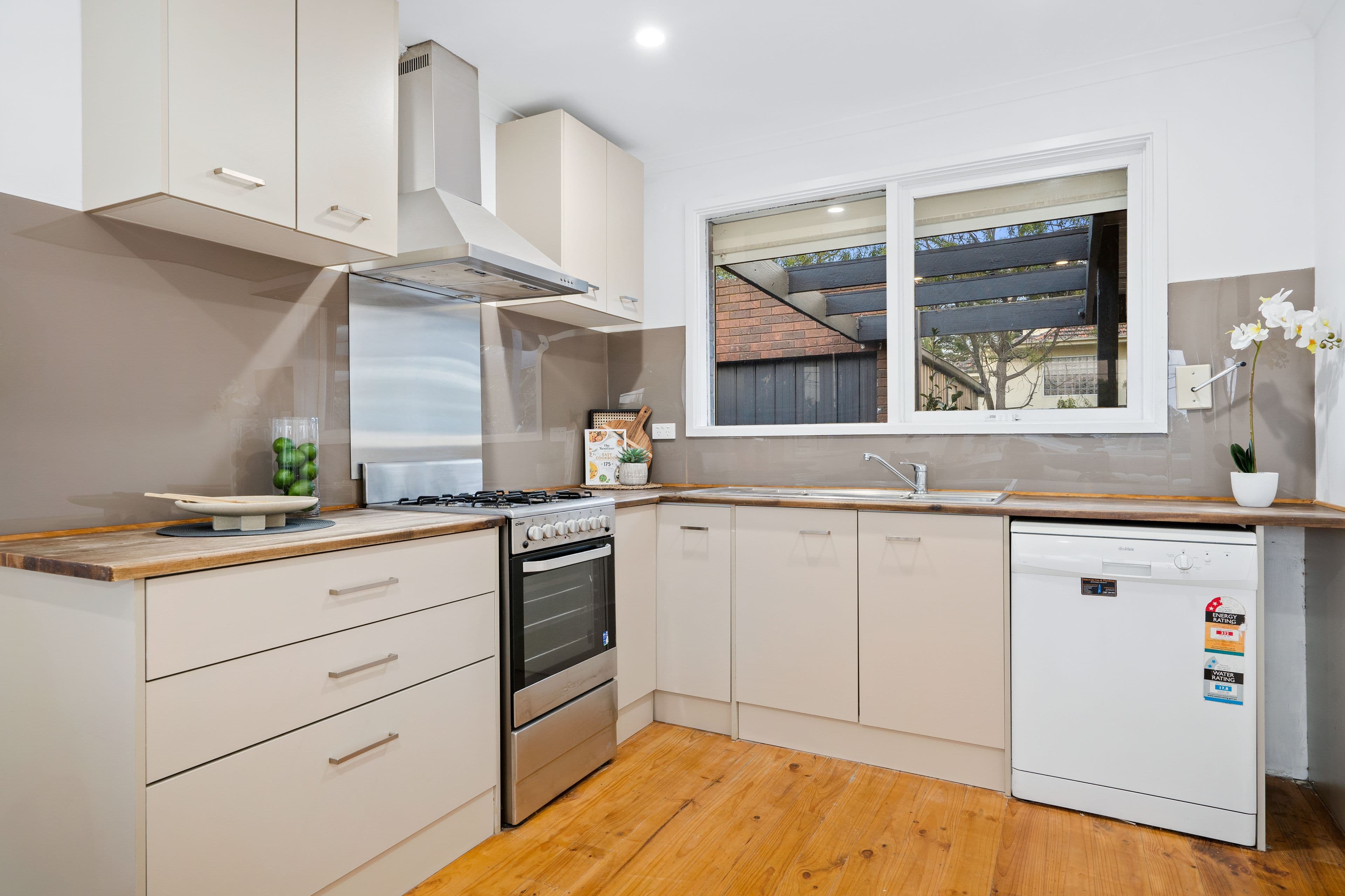 40 Darren Avenue, Bundoora VIC 3083, Bundoora - Thumbnail 4
