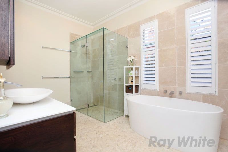 11 Clarke Street, ELWOOD VIC 3184, Elwood - Thumbnail 2