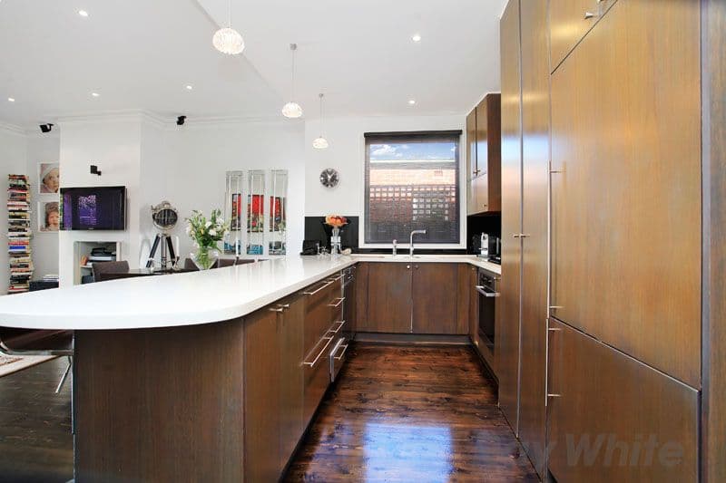 11 Clarke Street, ELWOOD VIC 3184, Elwood - Thumbnail 4