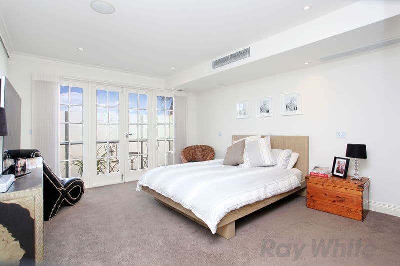 11 Clarke Street, ELWOOD VIC 3184, Elwood - Thumbnail 8