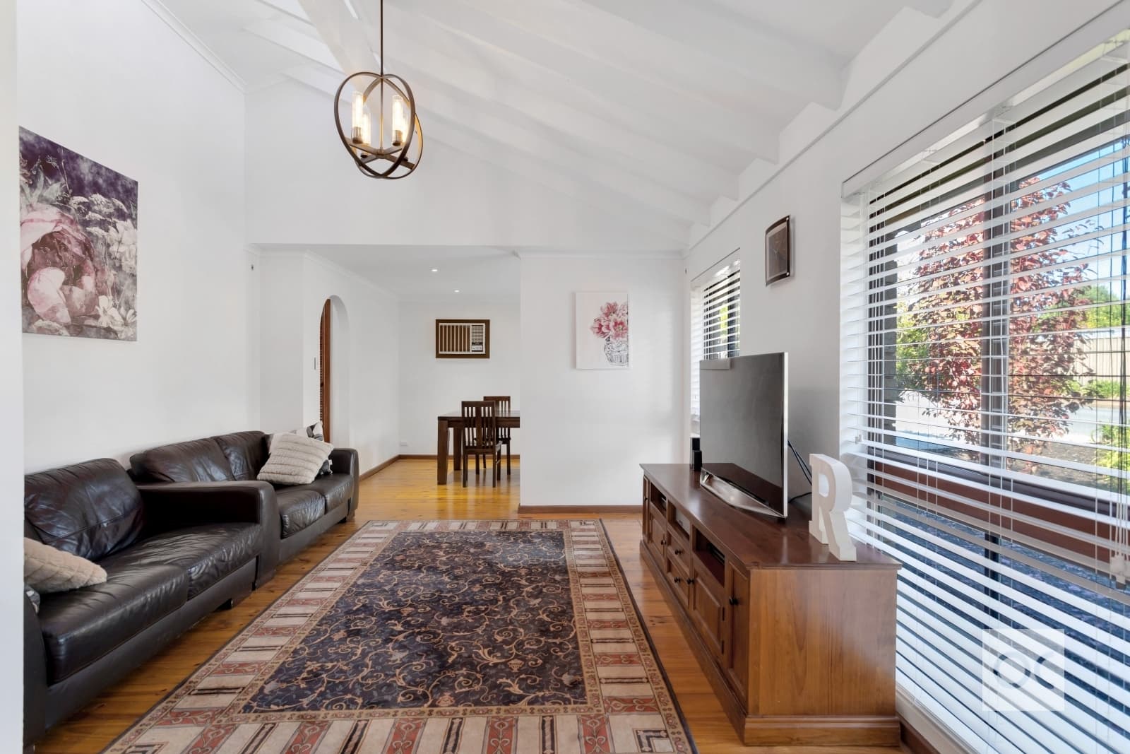 1 Coalport Terrace, Modbury Heights - Thumbnail 4