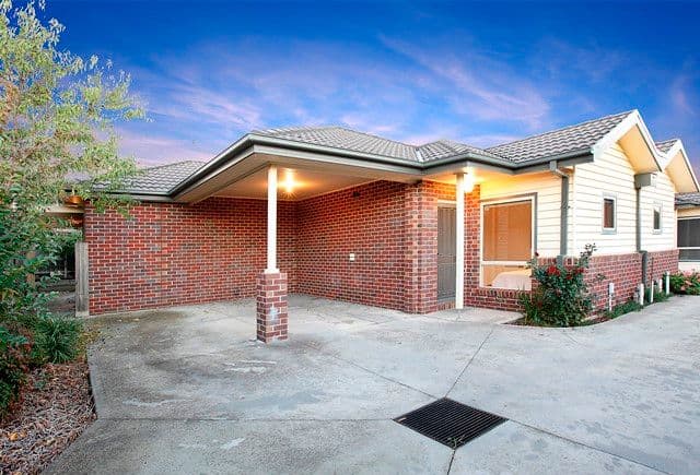 26 Barry Street, RESERVOIR VIC 3073, Reservoir - Thumbnail 2