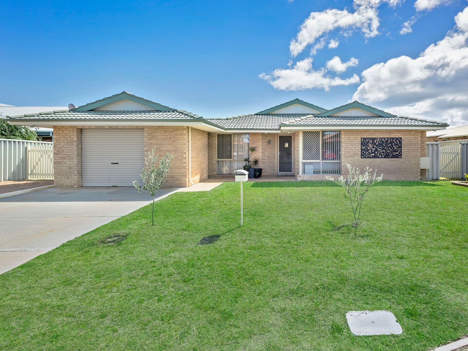4 Cooper Circuit, Mount Tarcoola WA 6530, Mount Tarcoola - Thumbnail 2