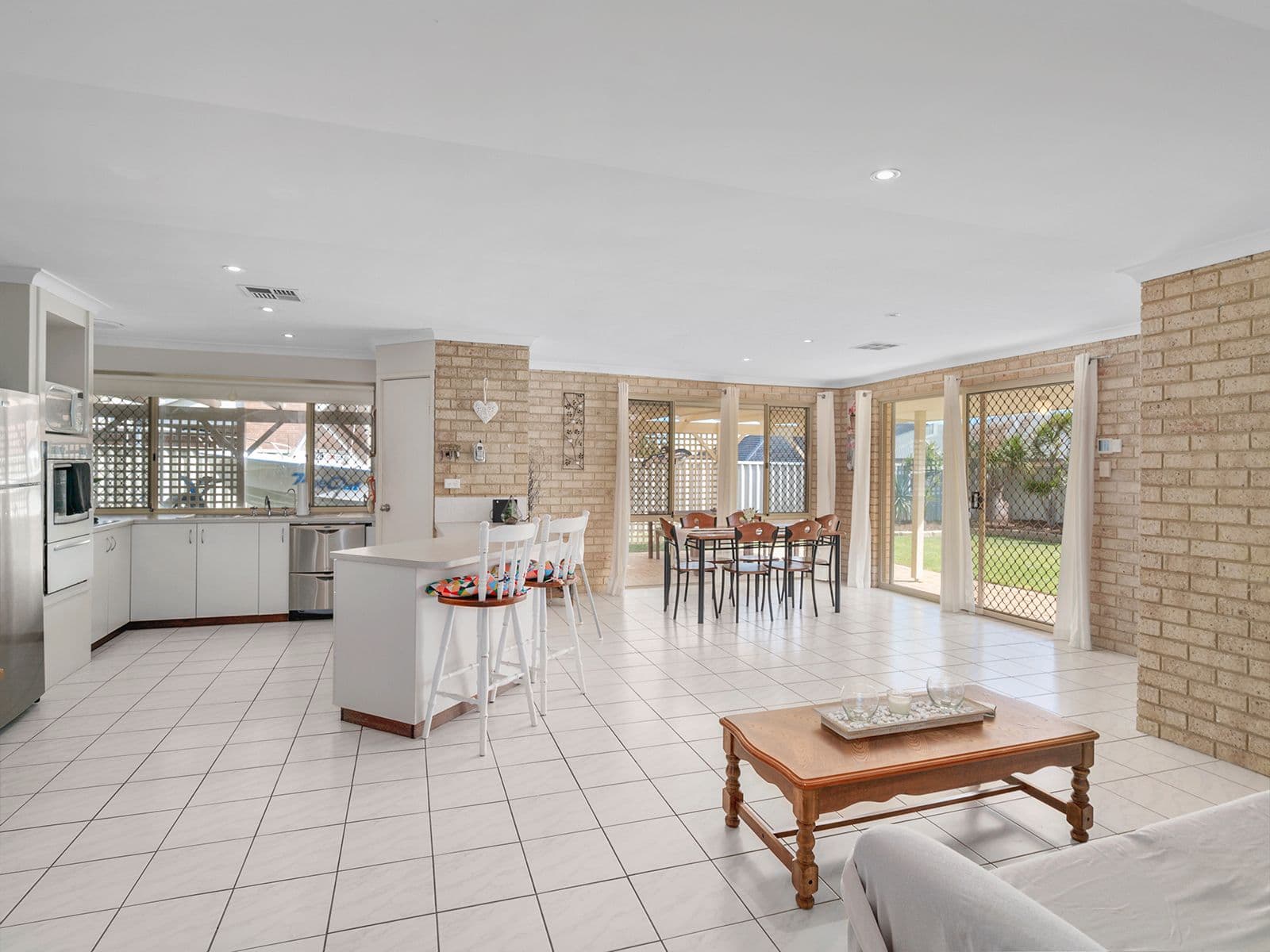4 Cooper Circuit, Mount Tarcoola WA 6530, Mount Tarcoola - Thumbnail 3