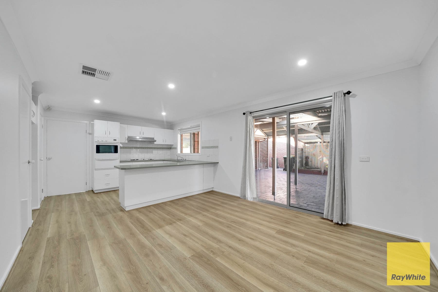 30 Alexandra Avenue, Hoppers Crossing VIC 3029, Hoppers Crossing - Thumbnail 5