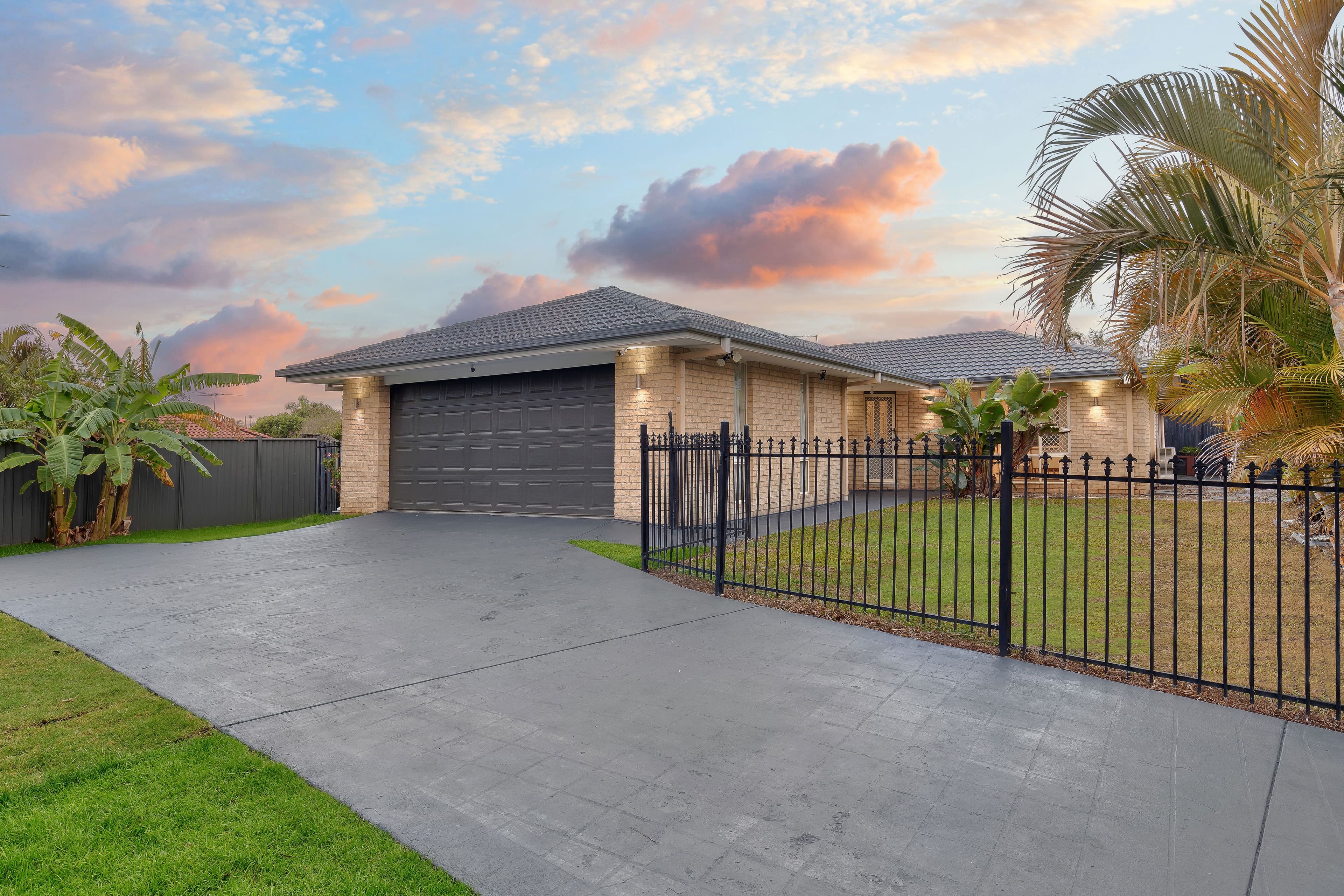 8 Cleland Court, Parkinson QLD 4115, Parkinson - Image 1