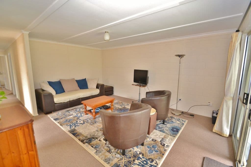 35 Beerwah Parade, Beerwah QLD 4519, Beerwah - Thumbnail 4