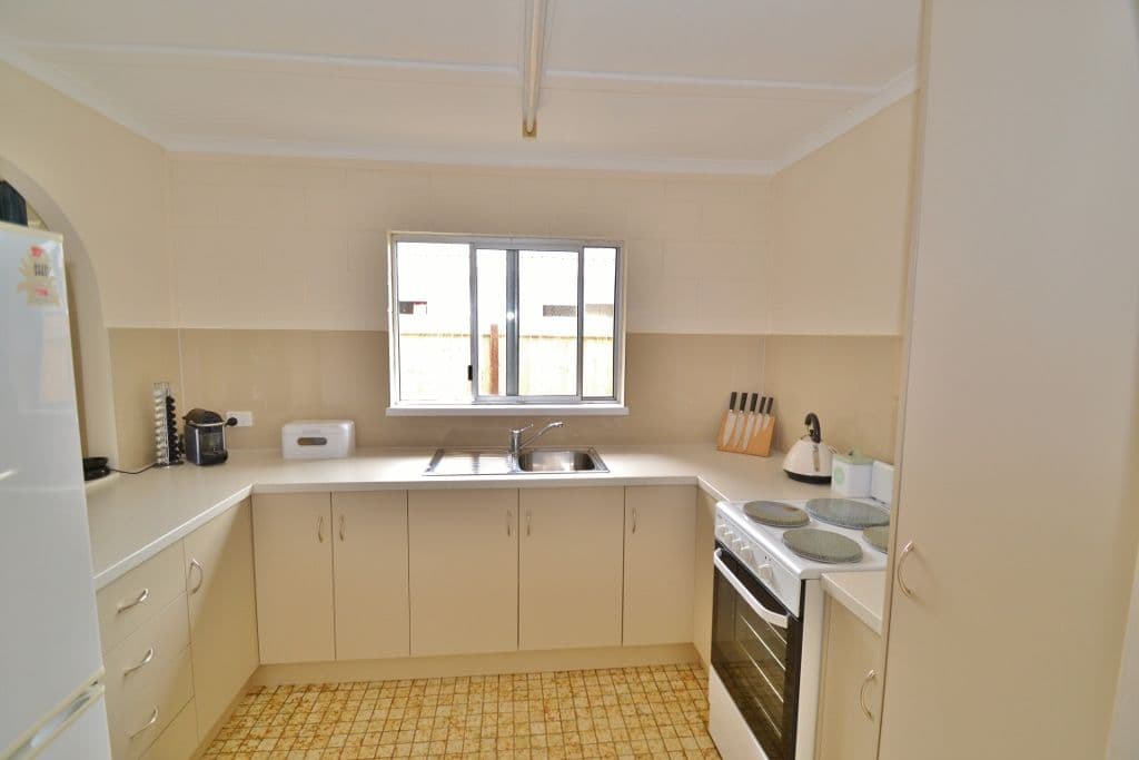 35 Beerwah Parade, Beerwah QLD 4519, Beerwah - Thumbnail 6
