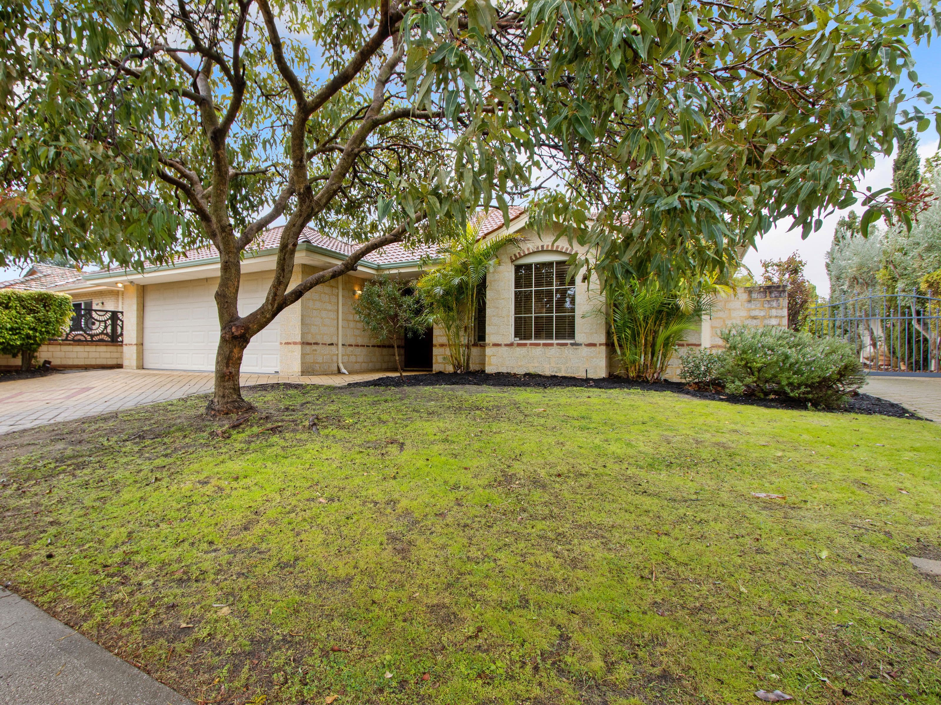 52 Bruce Street, Manning WA 6152, Manning - Thumbnail 2