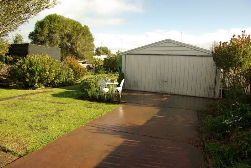 19 Bromley Street, East Geelong VIC 3219, East Geelong - Thumbnail 5