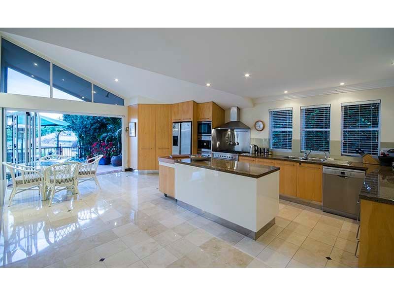 29 Donegal Crescent, SORRENTO QLD 4217, Sorrento - Thumbnail 6