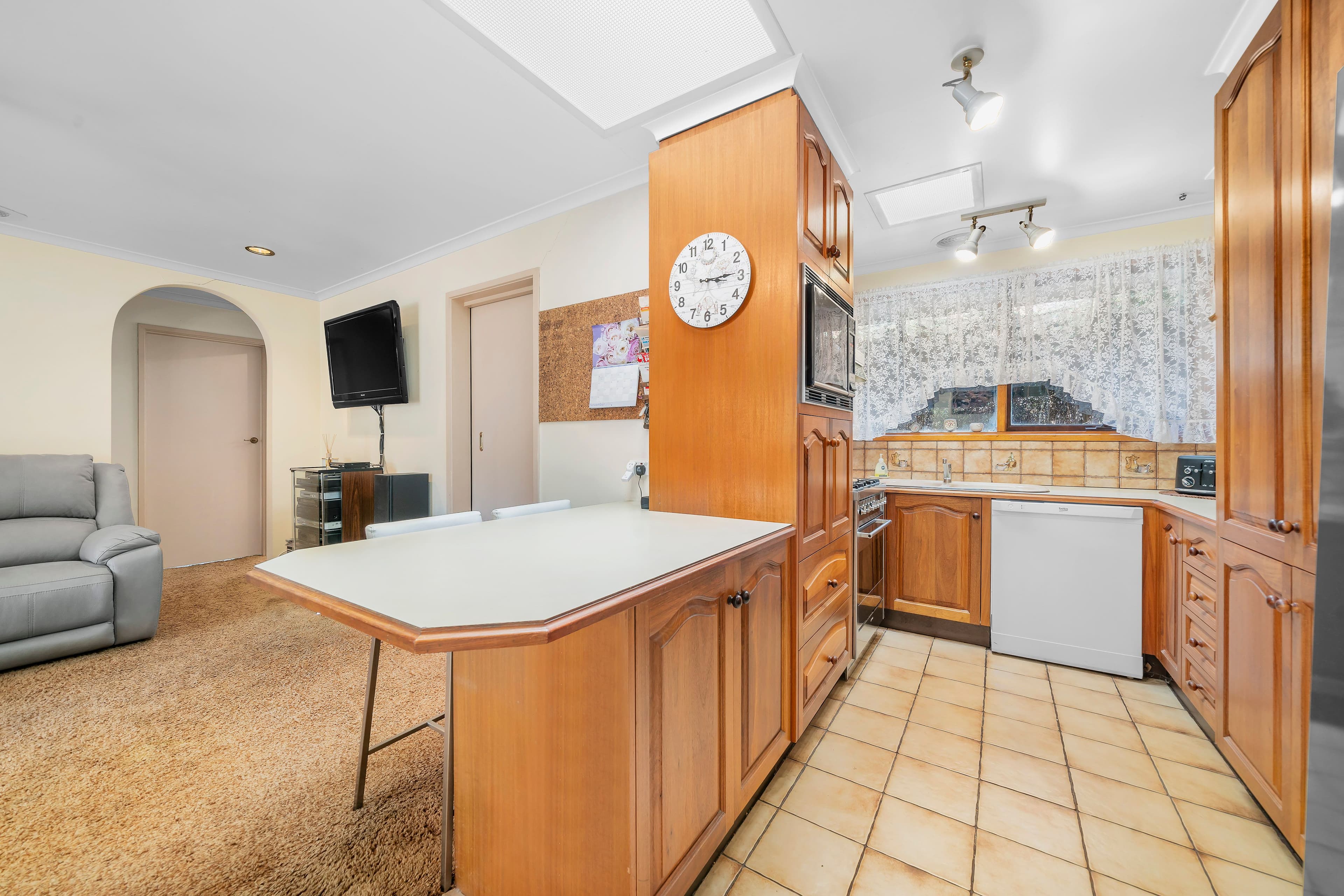 4 Finch Street, Bayswater VIC 3153, Bayswater - Thumbnail 2