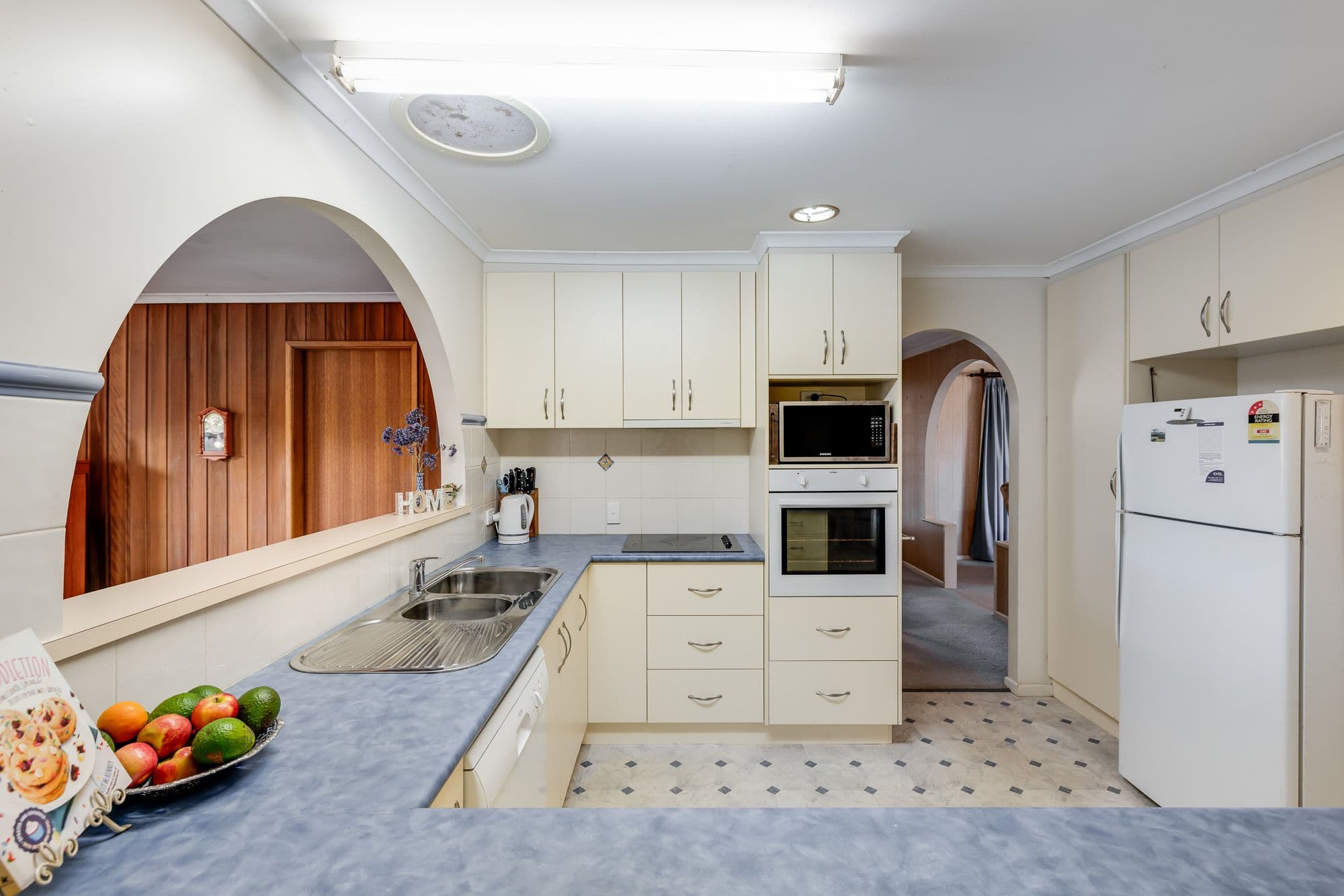 9 Honey Street, Harristown QLD 4350, Harristown - Thumbnail 2