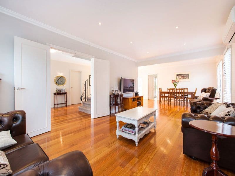 58 Golfwood Close, DINGLEY VILLAGE VIC 3172, Dingley Village - Thumbnail 3