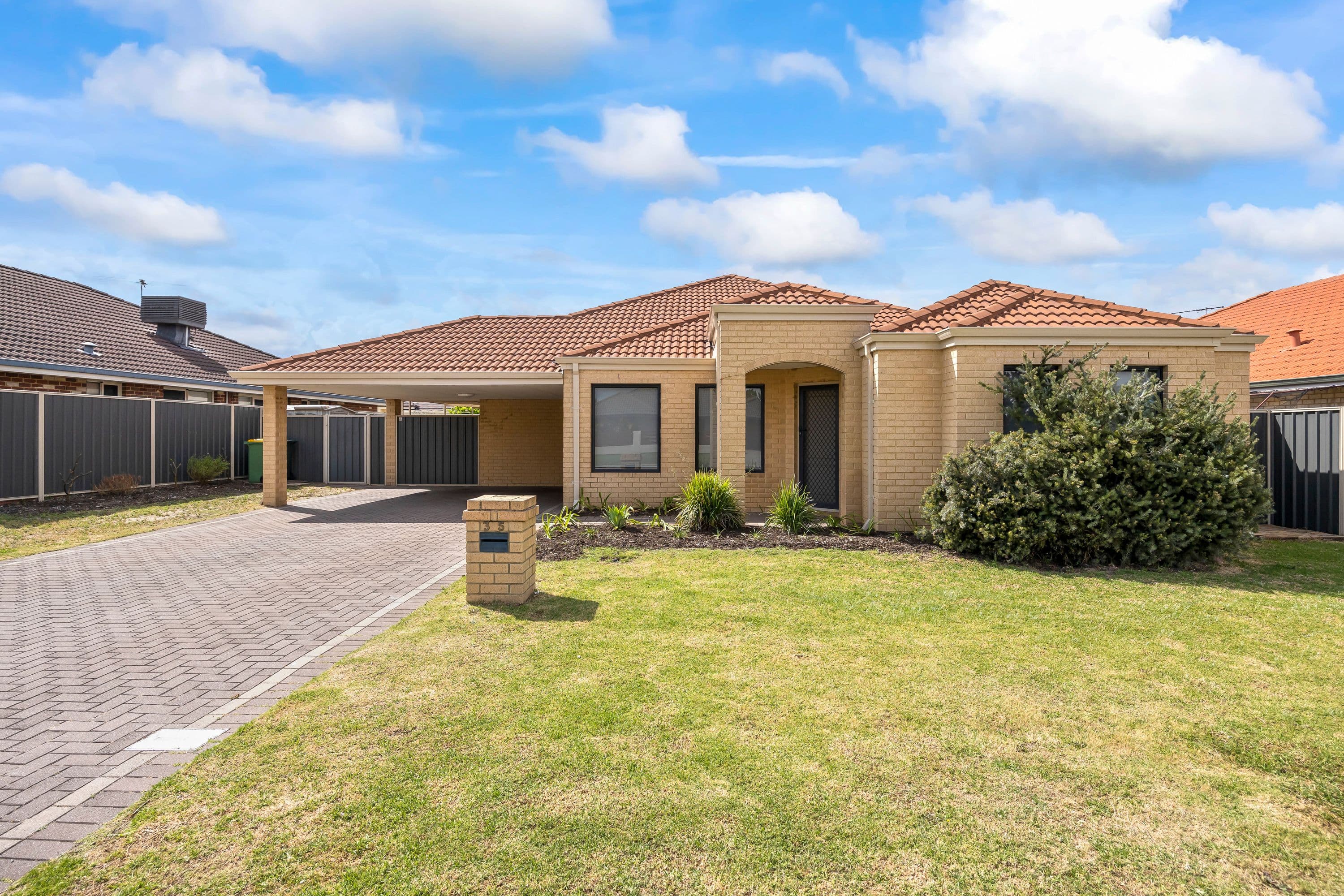 35 St John Road, Wattle Grove WA 6107, Wattle Grove - Image 1