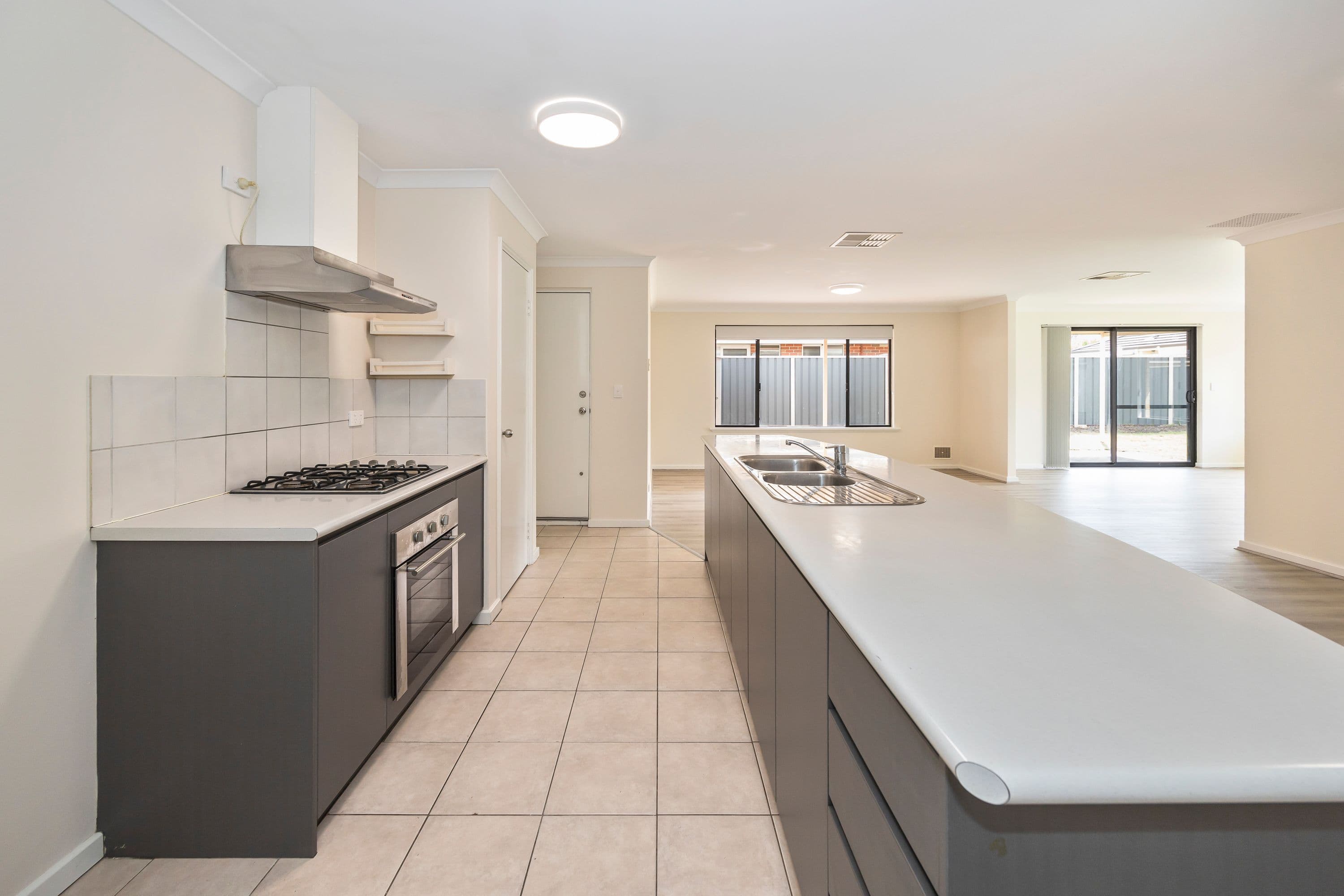 35 St John Road, Wattle Grove WA 6107, Wattle Grove - Thumbnail 5