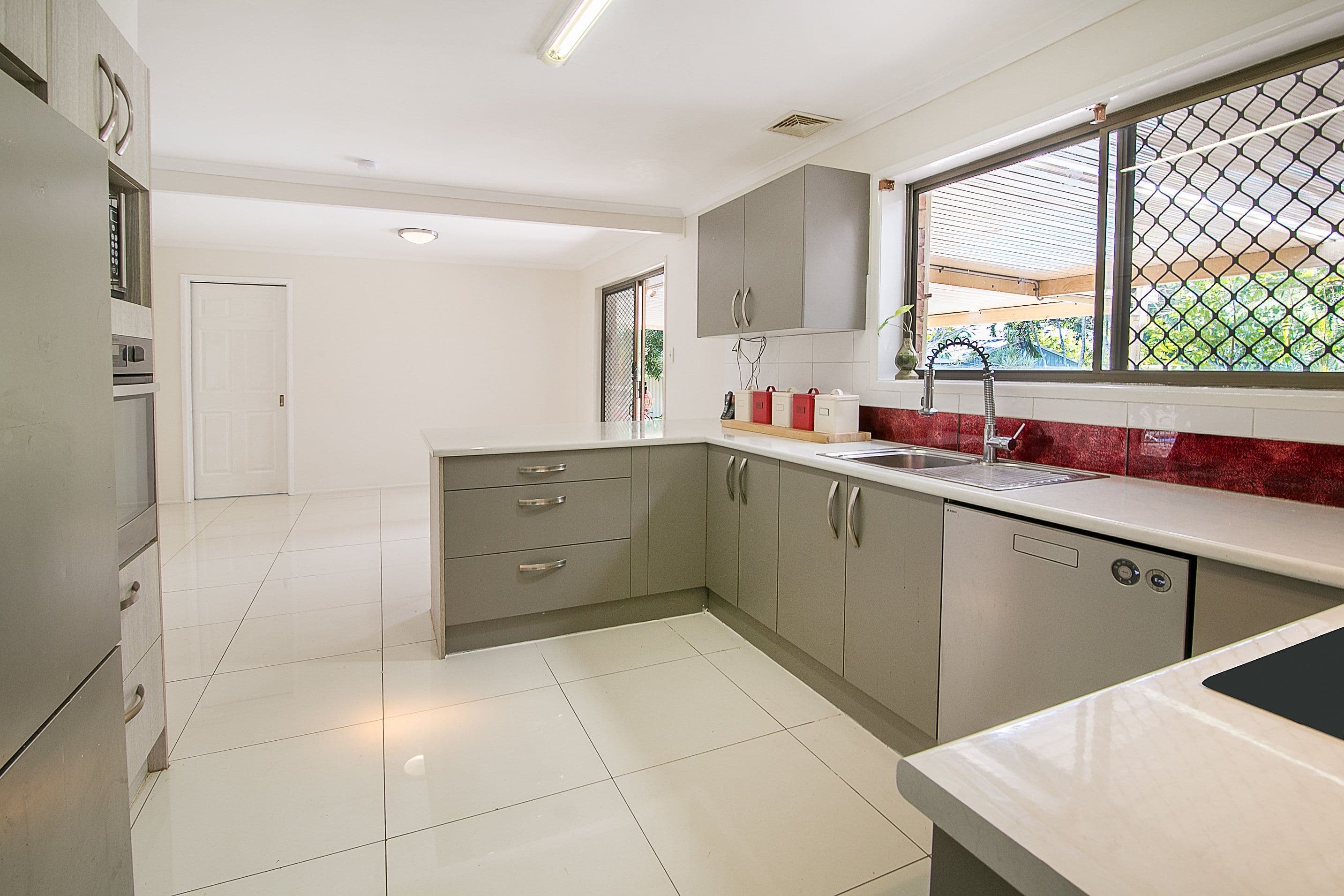18-20 Steven Street, Camira QLD 4300, Camira - Thumbnail 8