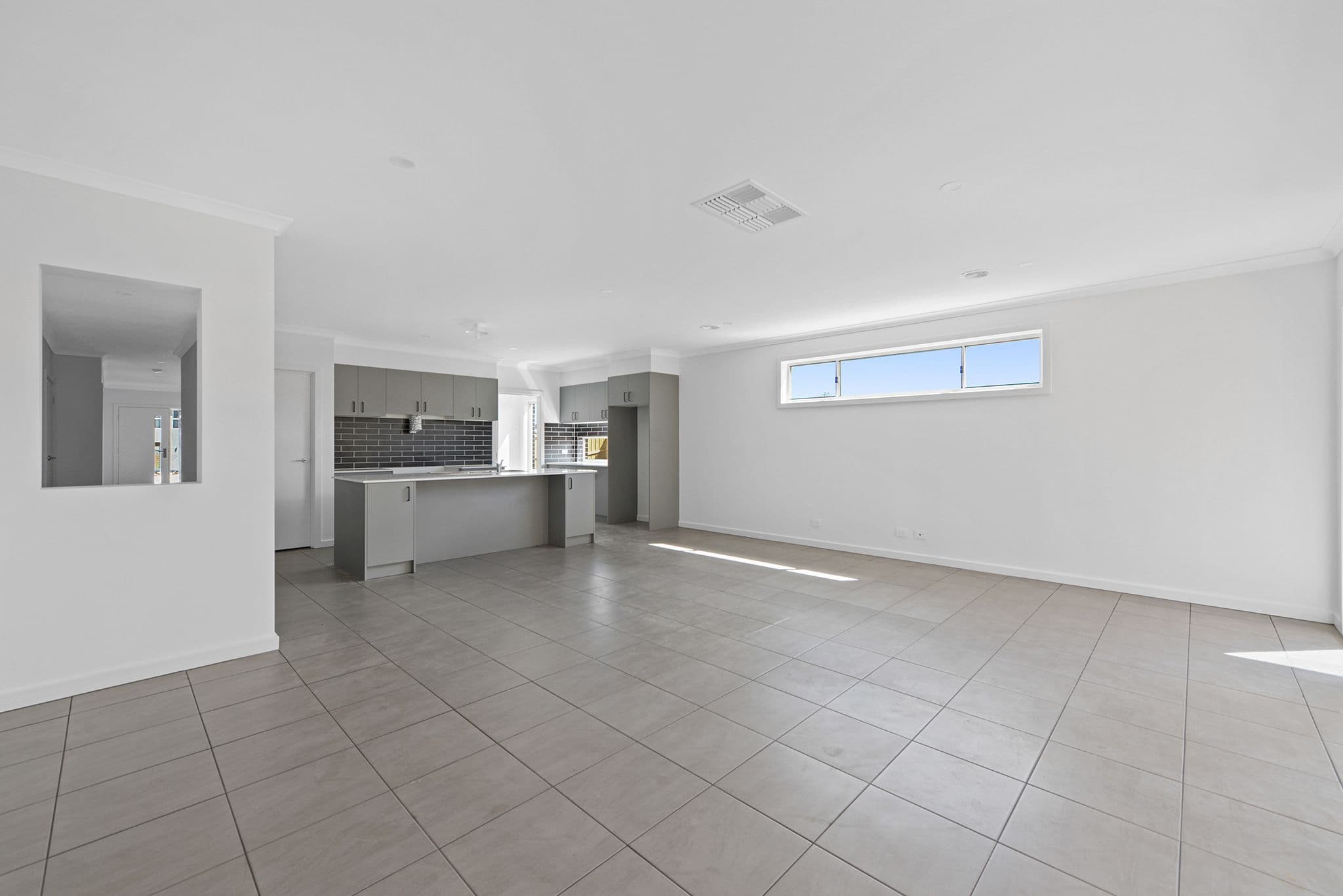 8 Hickory Street, Warragul VIC 3820, Warragul - Thumbnail 4