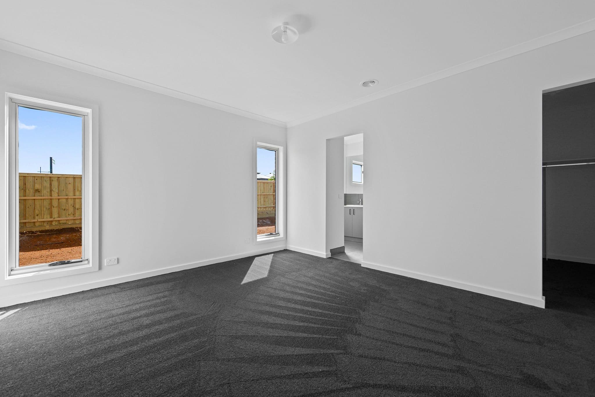8 Hickory Street, Warragul VIC 3820, Warragul - Thumbnail 6