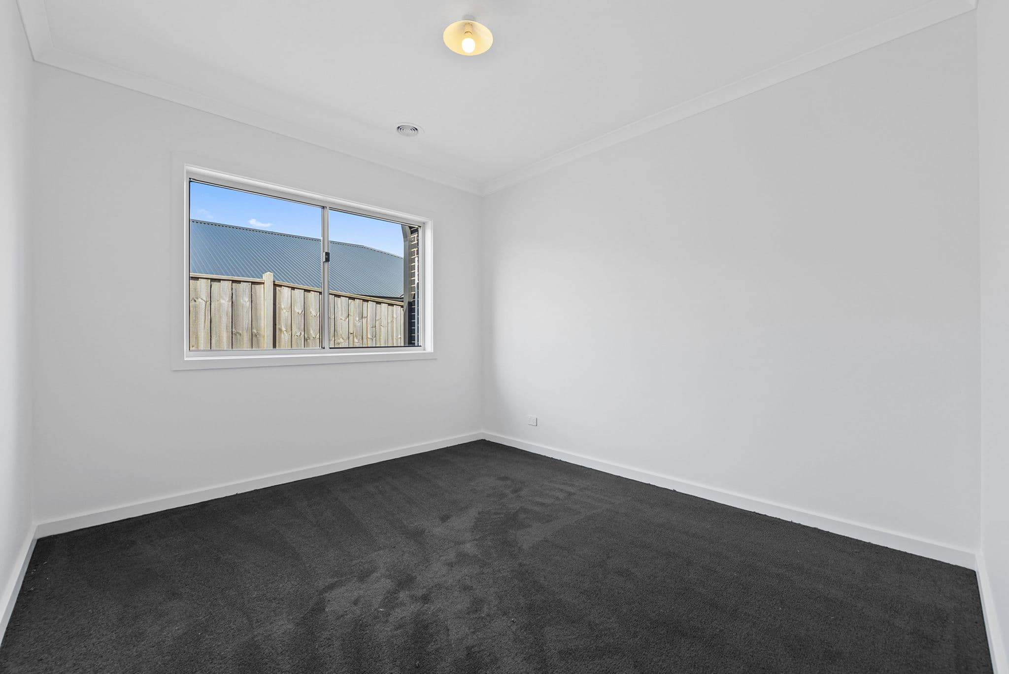8 Hickory Street, Warragul VIC 3820, Warragul - Thumbnail 7