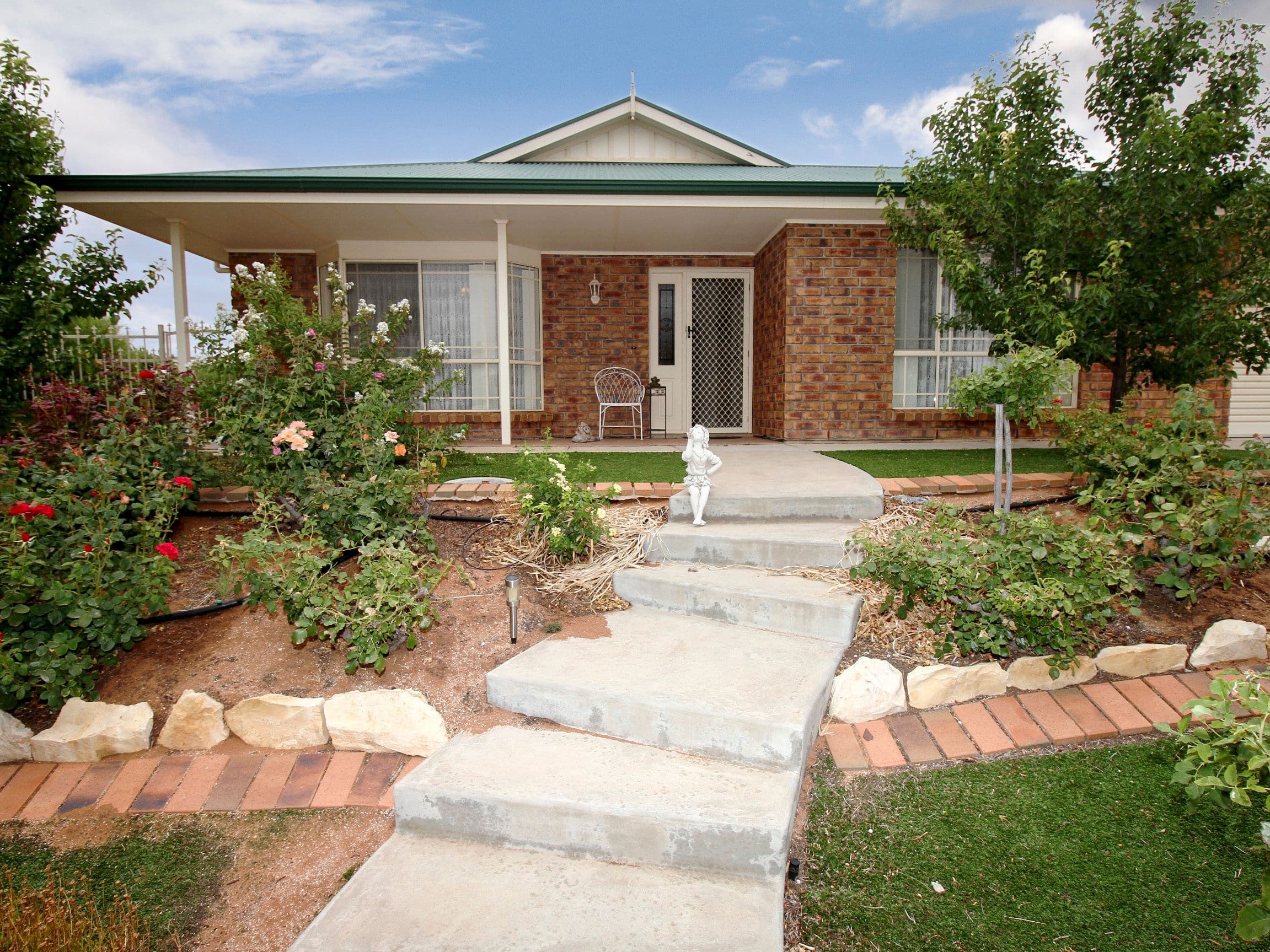 15 Schaefer Drive, Loxton SA 5333, Loxton - Image 1